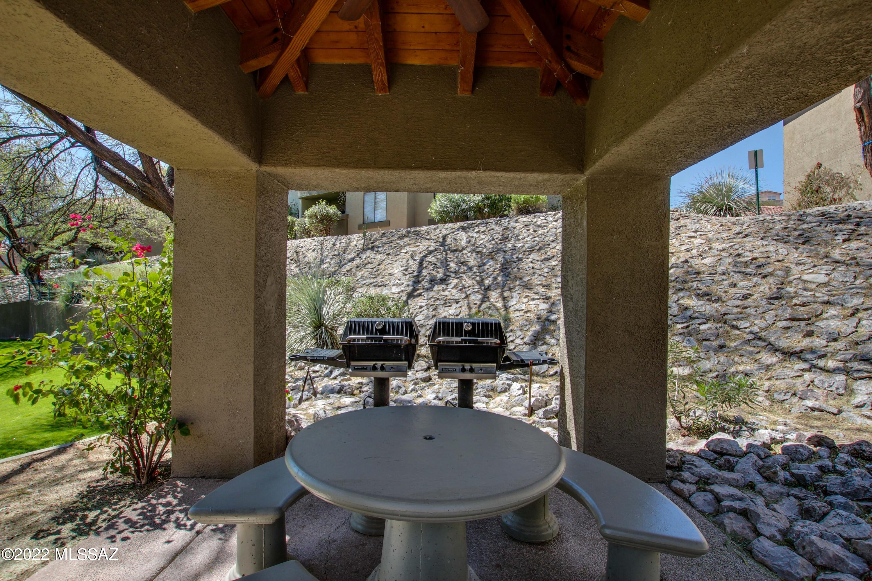 Veranda at Ventana Condominiums - Residential