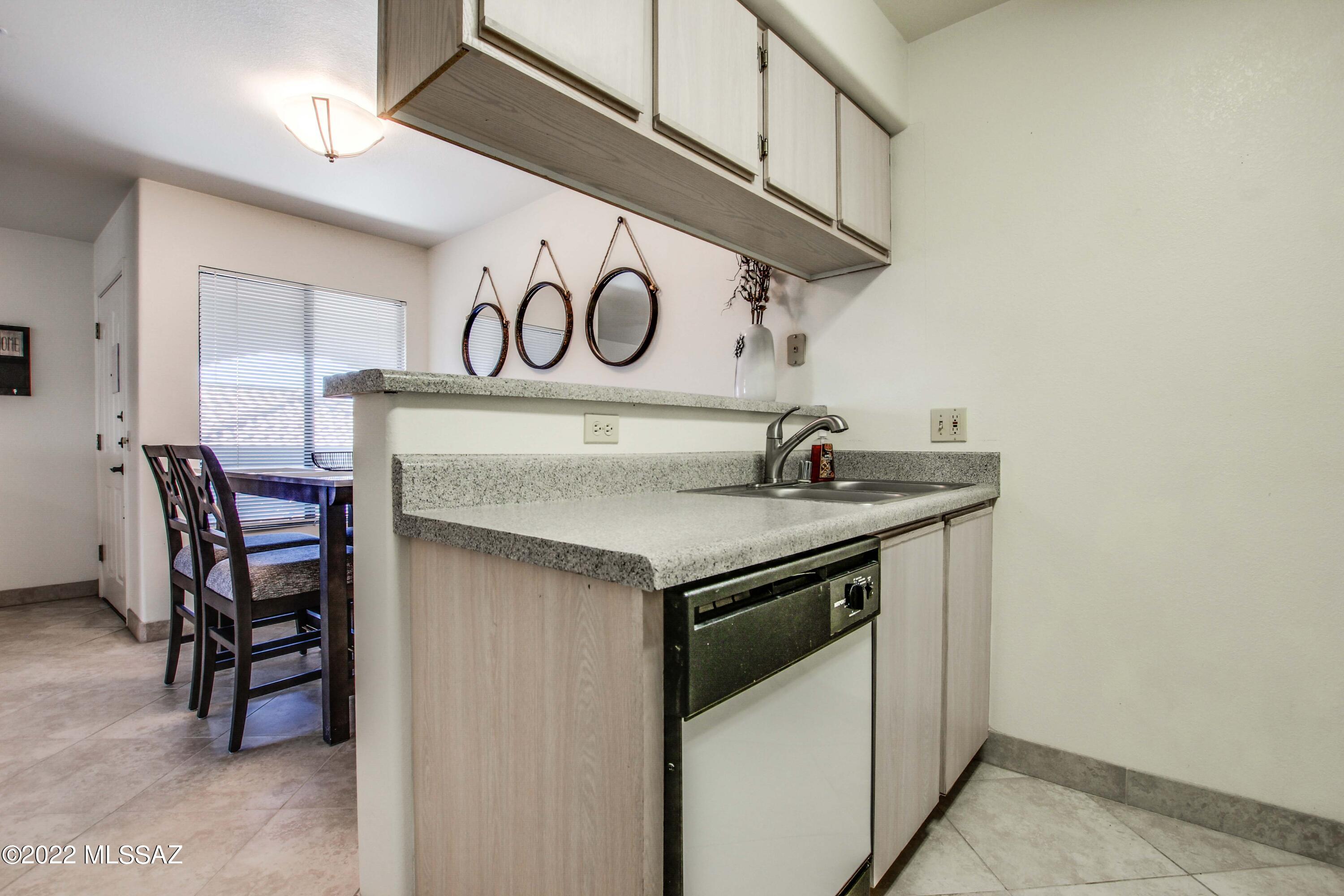 Veranda at Ventana Condominiums - Residential