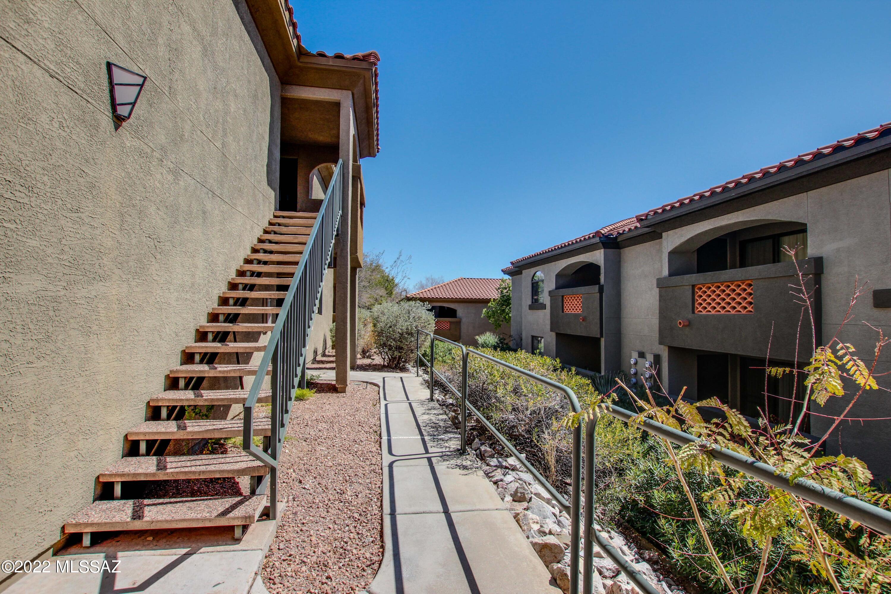 Veranda at Ventana Condominiums - Residential