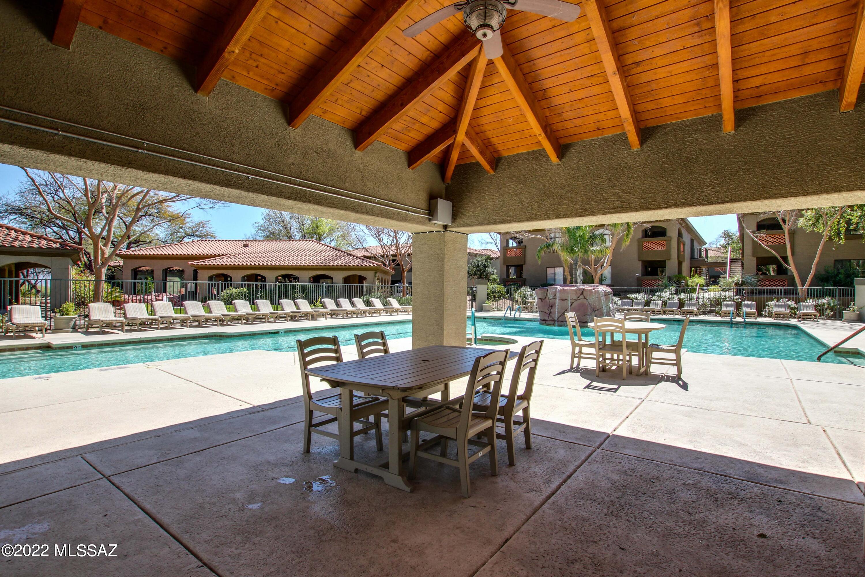 Veranda at Ventana Condominiums - Residential