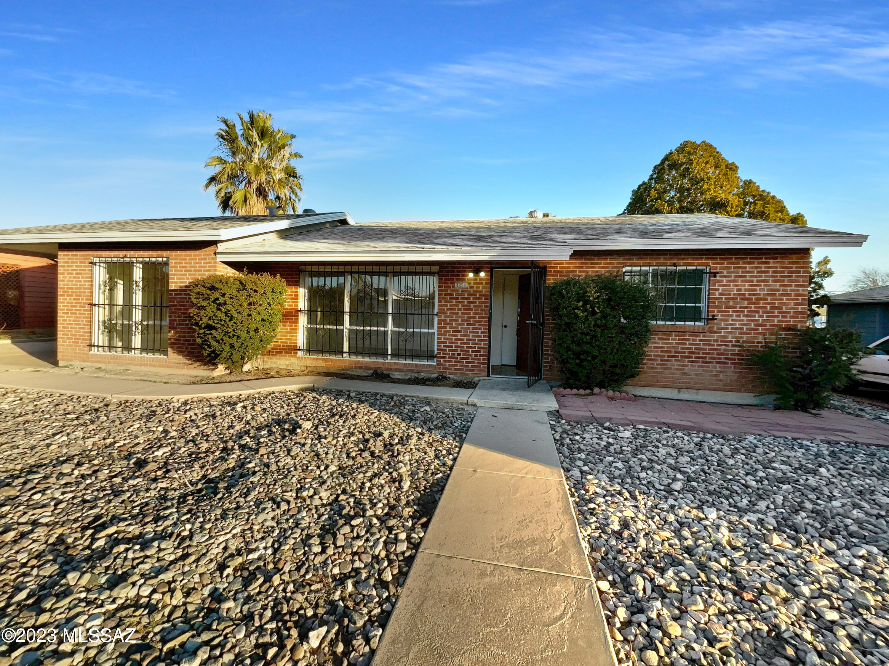 Manana Vista - Residential