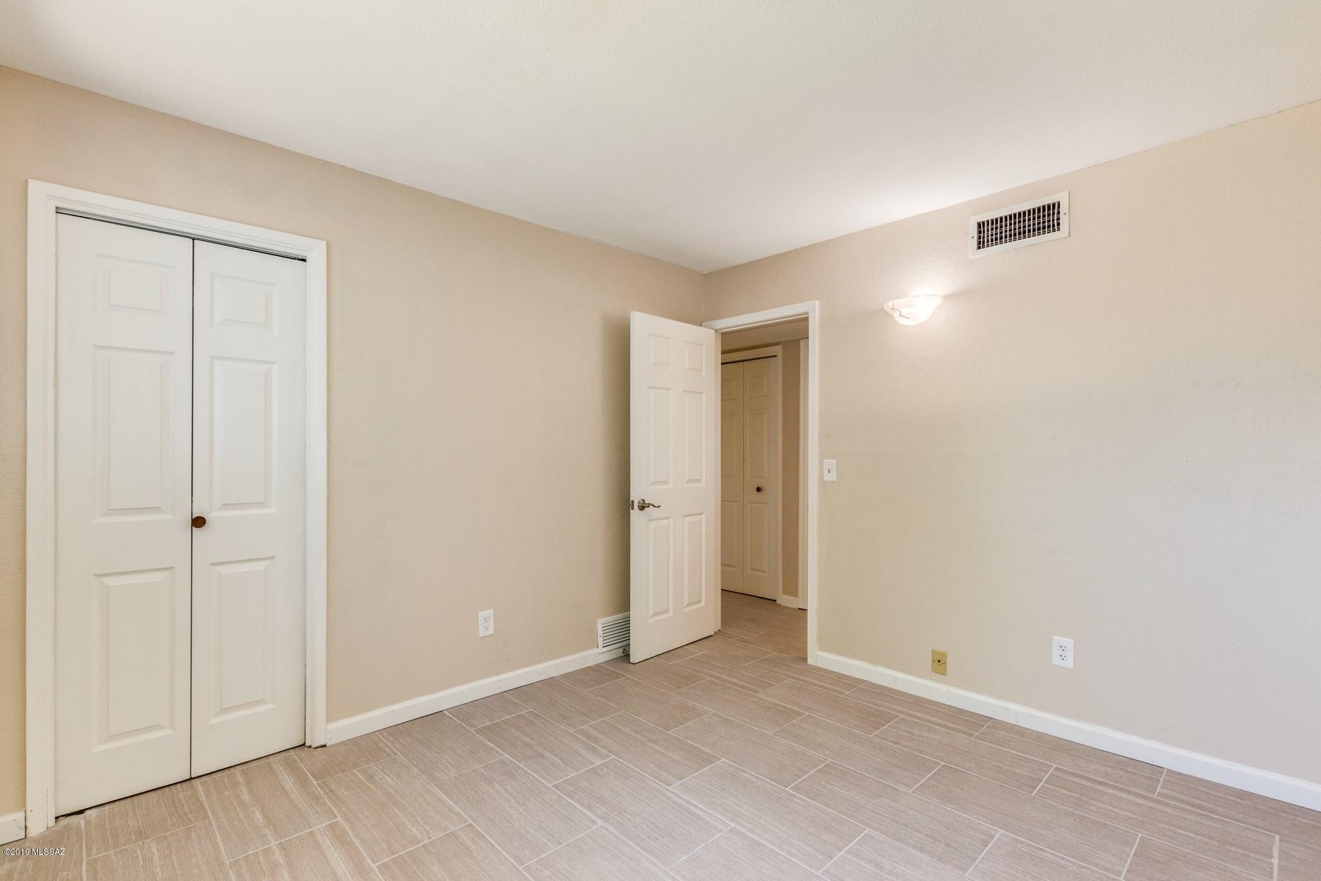 Ray Subdivision - Residential