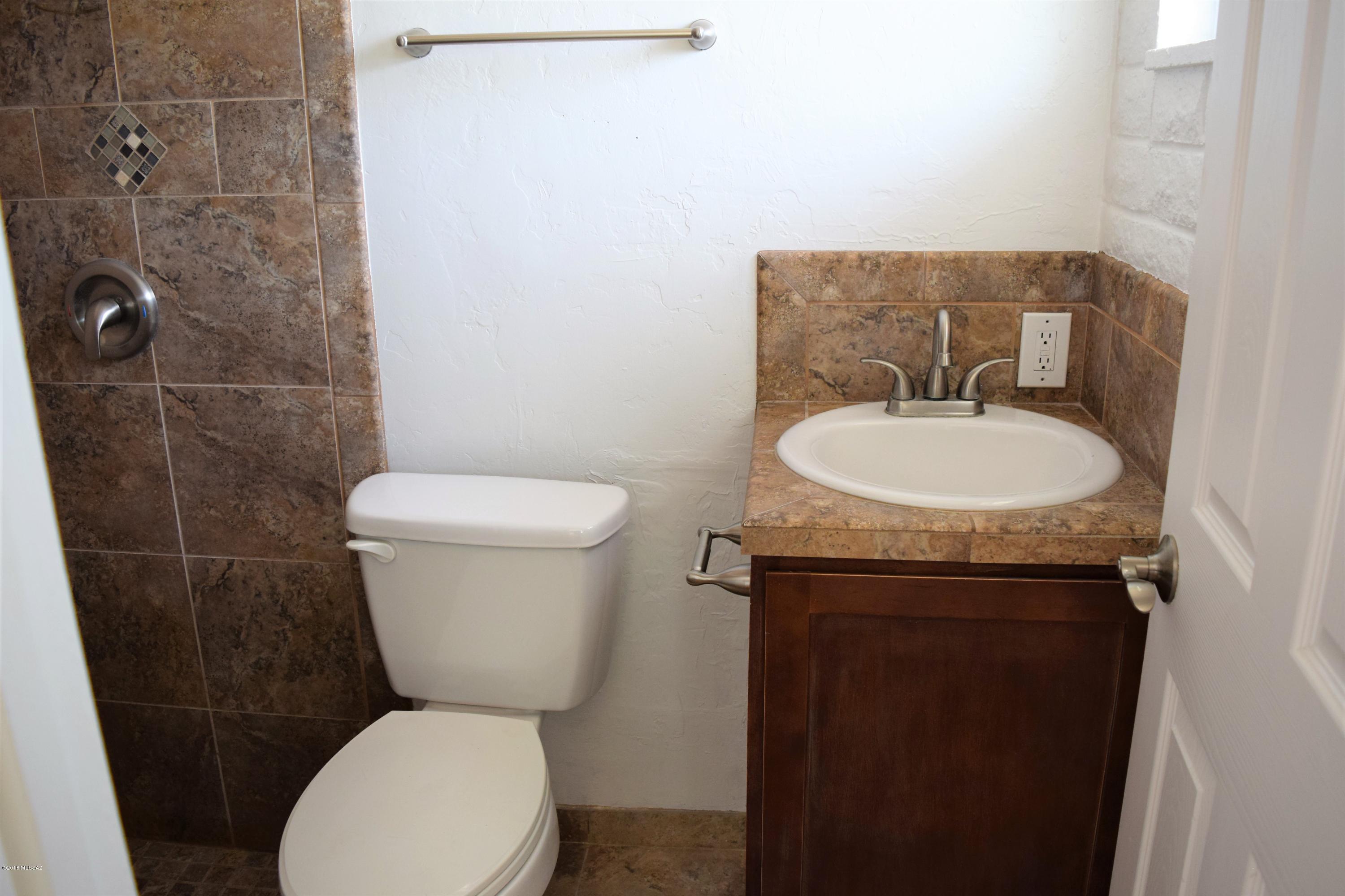 Los Reales Heights NO. 2 (1-138) - Residential