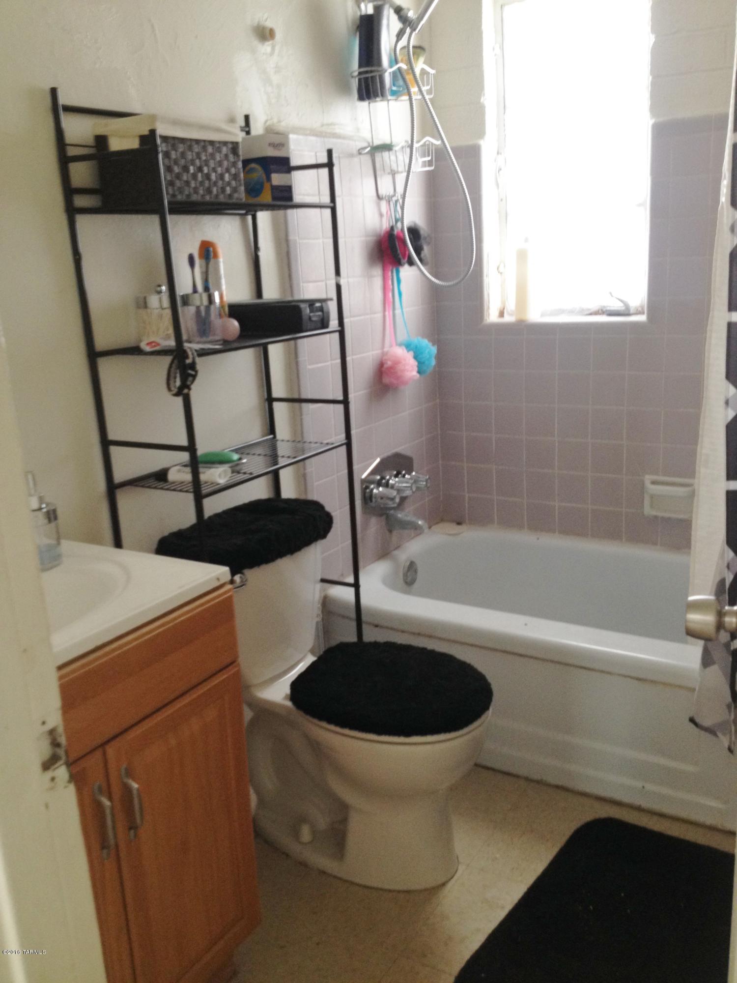 Western Hills Addition NO. 1 - Residential Income