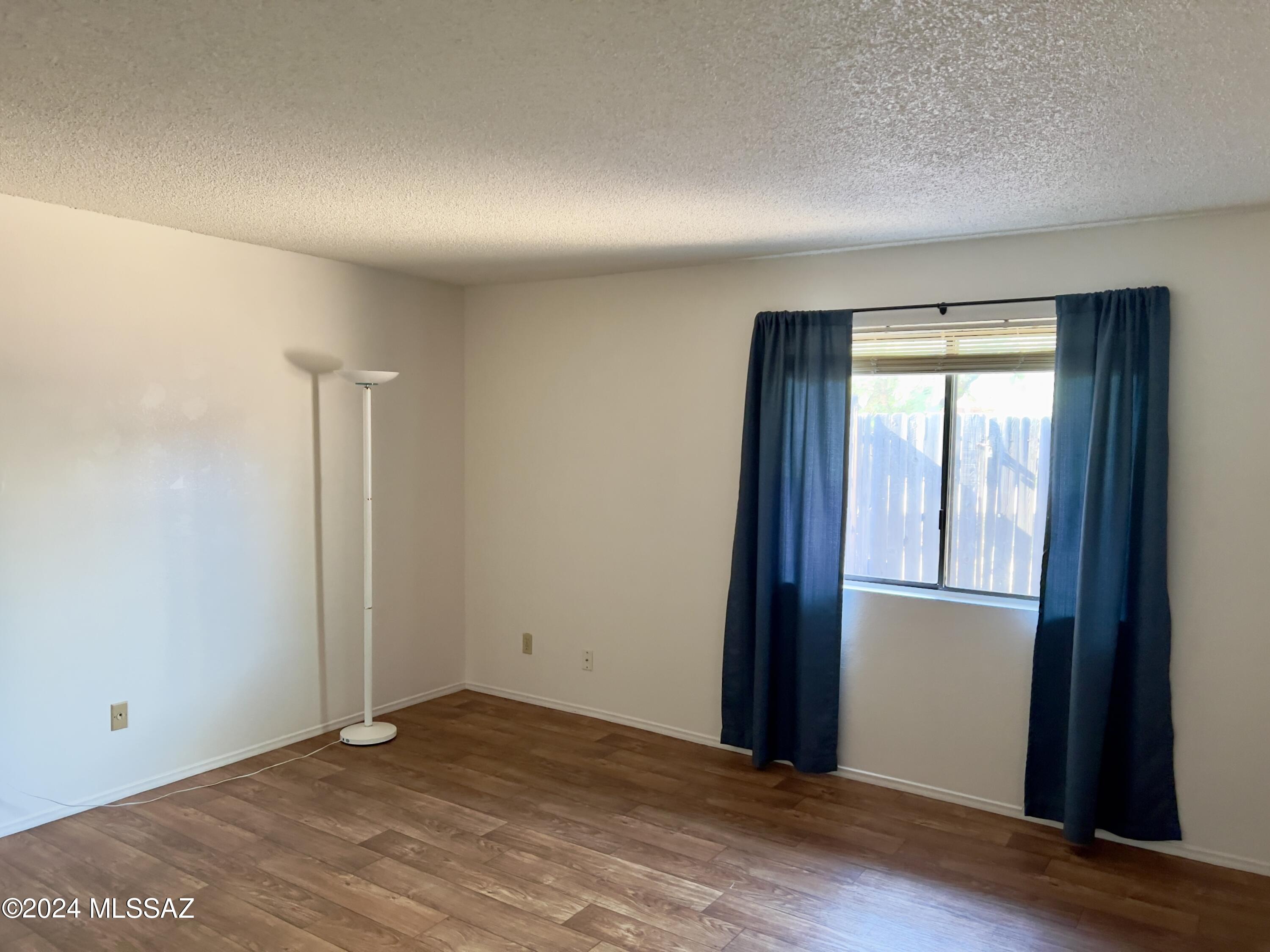 Mission Oaks (1-90) - Residential