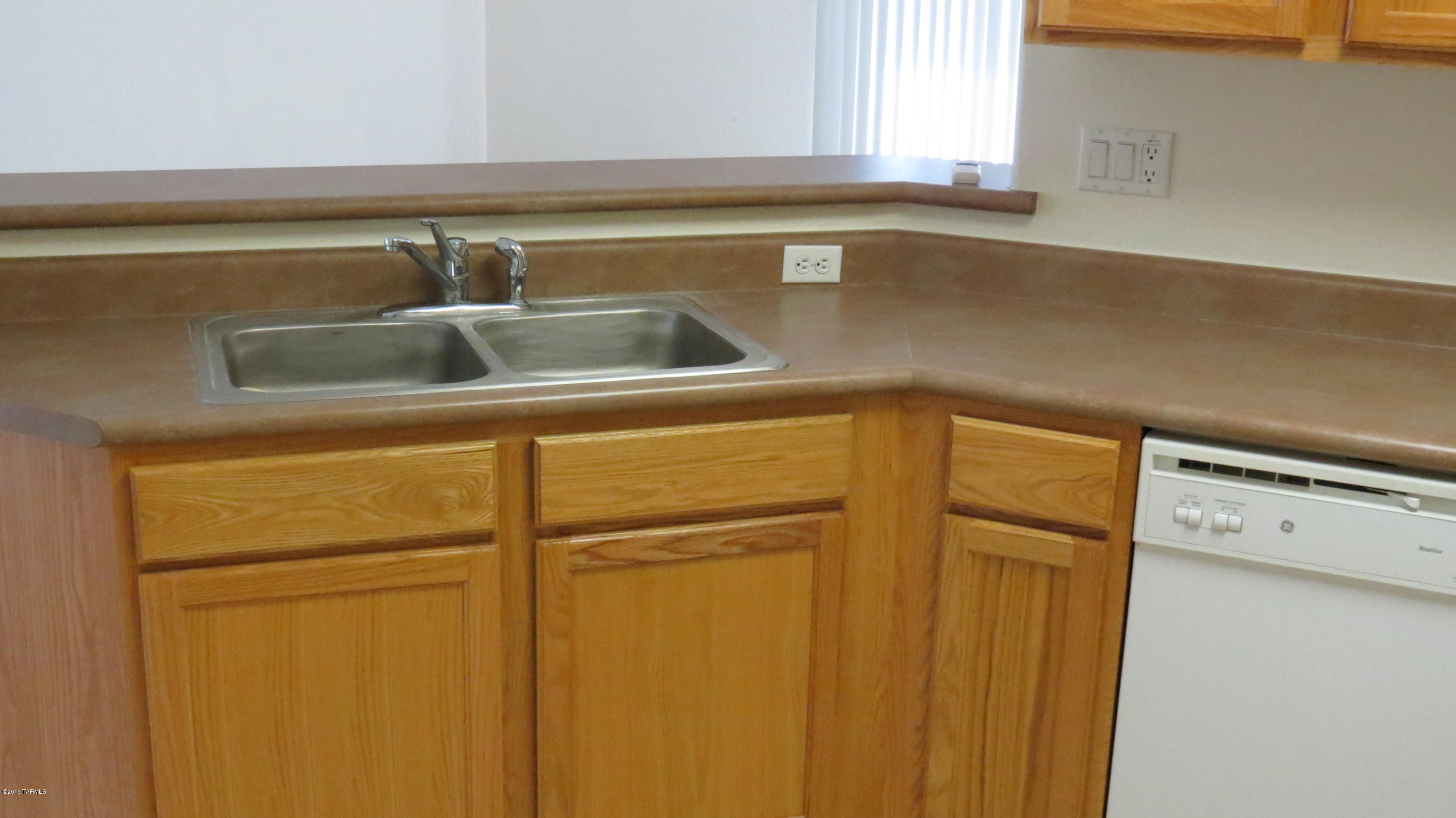 Continental Reserve Blk. 7 & 8 (1-82) - Residential Lease
