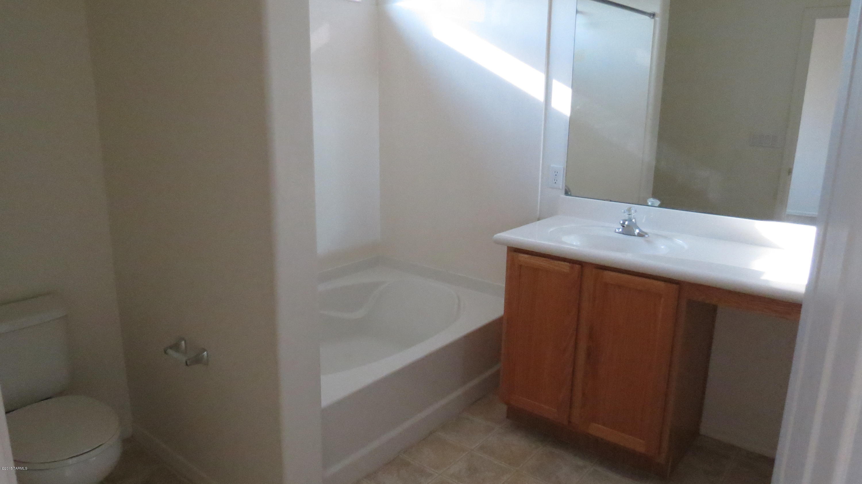 Continental Reserve Blk. 7 & 8 (1-82) - Residential Lease