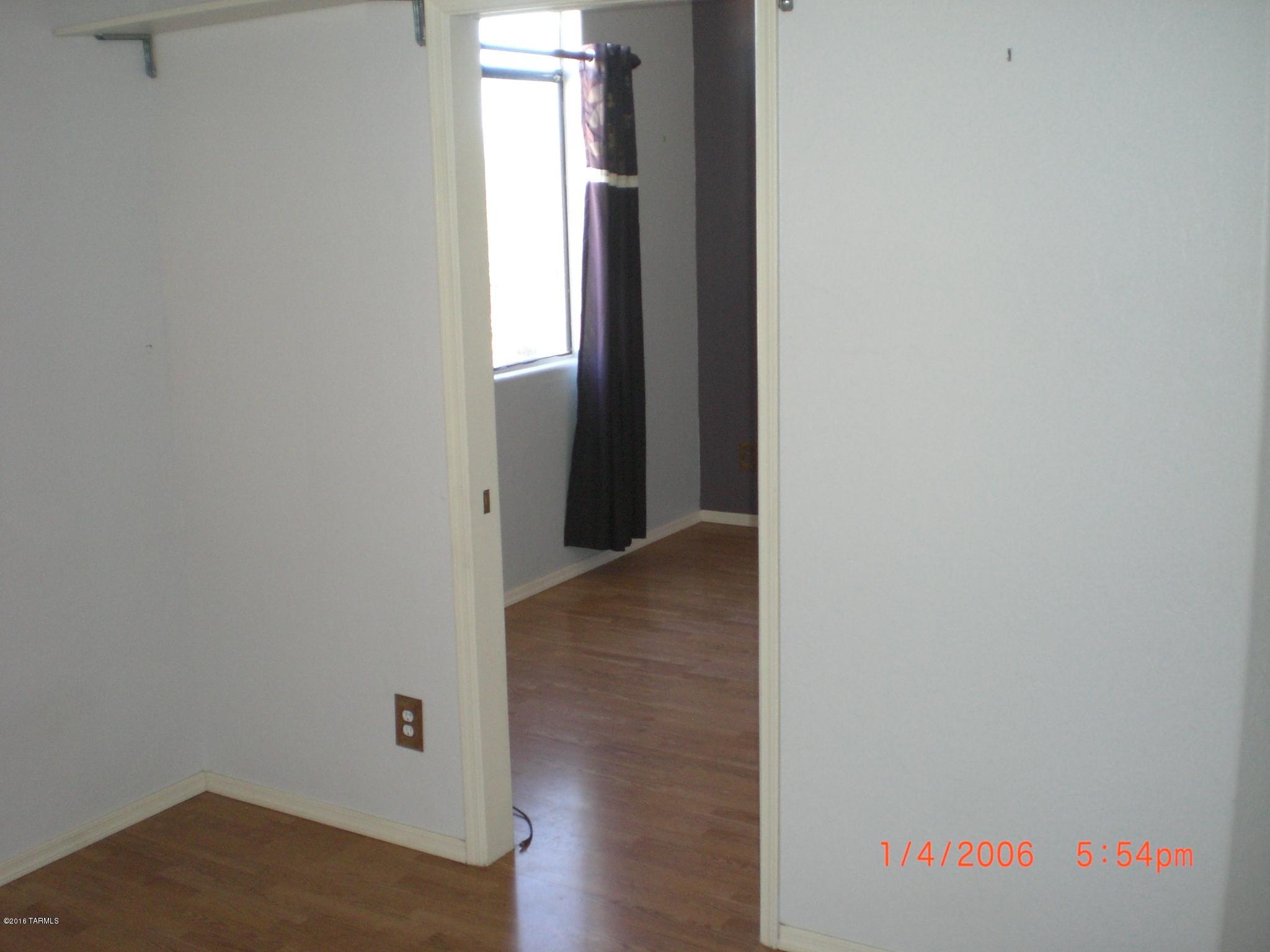 Broadway Commons (1-62) - Residential Lease
