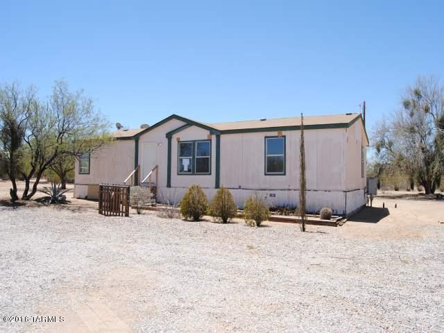 BACK ON MARKET!!! Great chance to save thousands with this HUD Home!!! This 3 Bedroom / 2 Bath is located on the extended west side of town on 1 acre. A must see!!! Buyers will be financially responsible for utility turn on for all inspections and de-winterization and re-winterization of property. Buyers to verify all Information: square footage, number of Bedrooms/Bathrooms, and Property Address per FHA Appraisal.: PLEASE SEE ATTACHED MLS ADDENDUM FOR DISCLOSURES AND REPAIRS