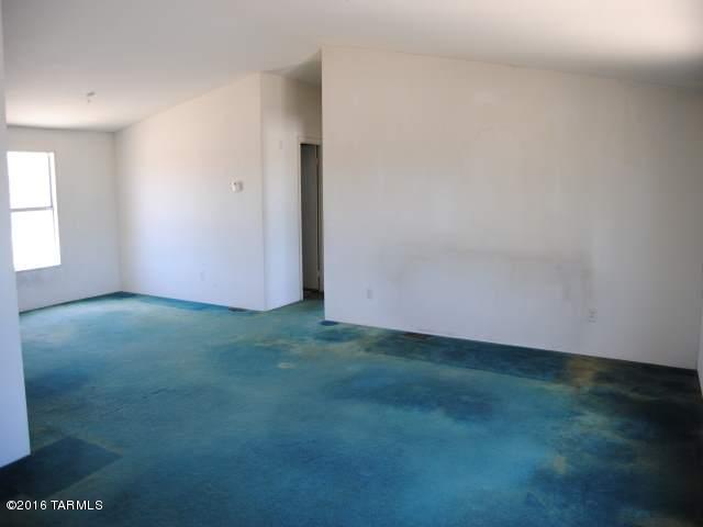 Unsubdivided - Residential