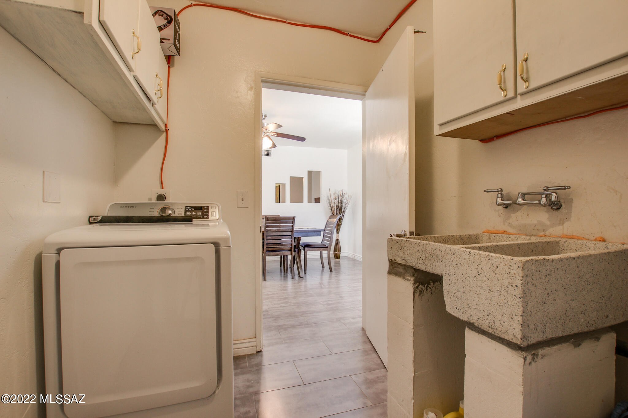 Las Palomas - Residential