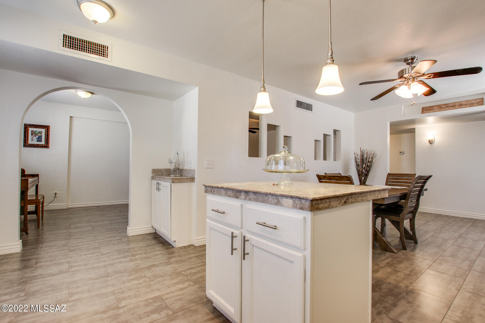 Las Palomas - Residential