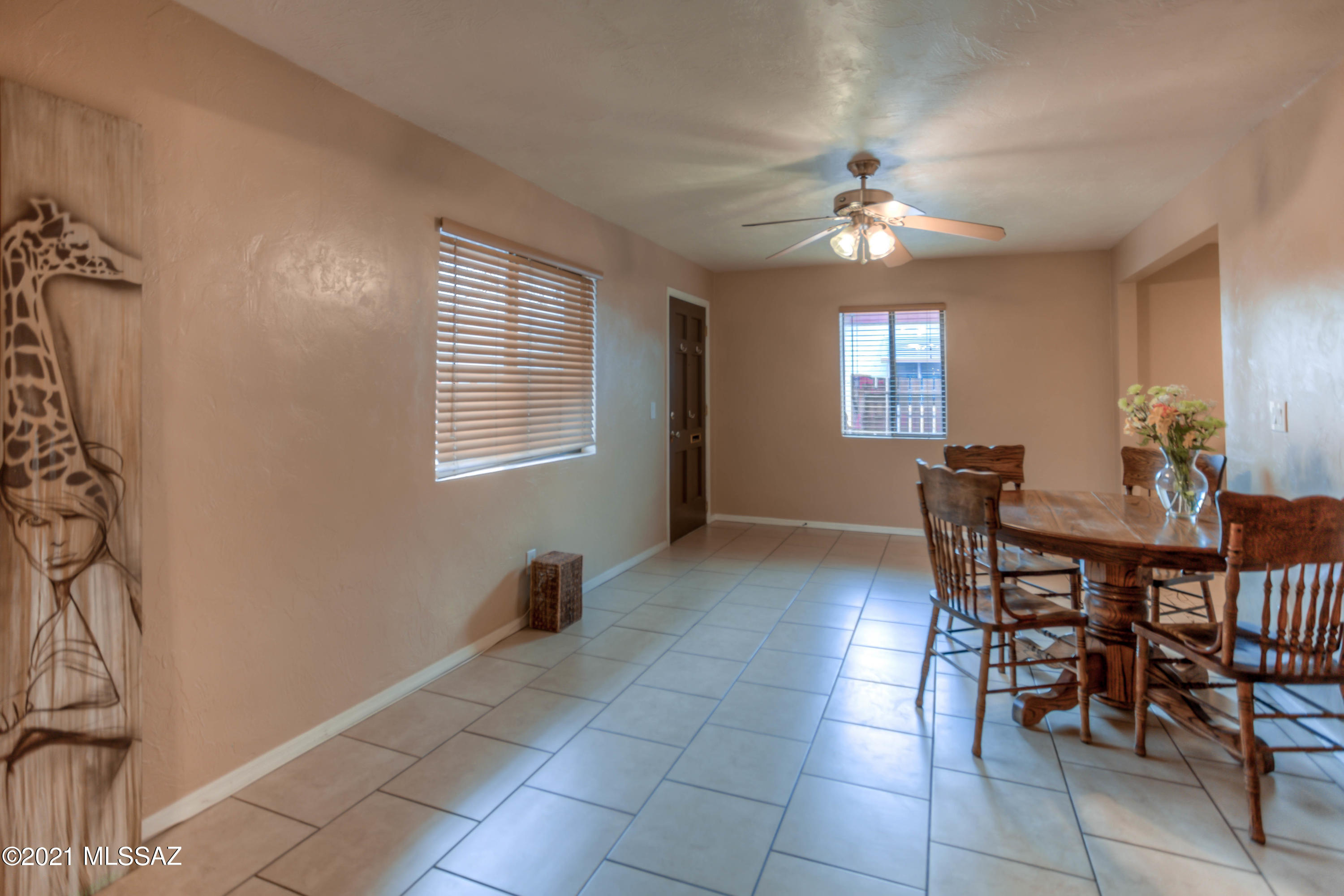 Country Club Manor - Residential