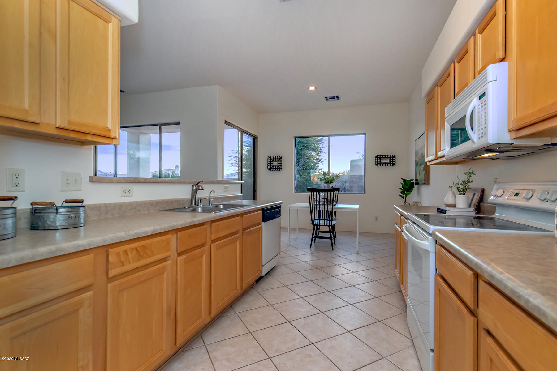 Bluffs At Dove Mountain (1-122) - Residential