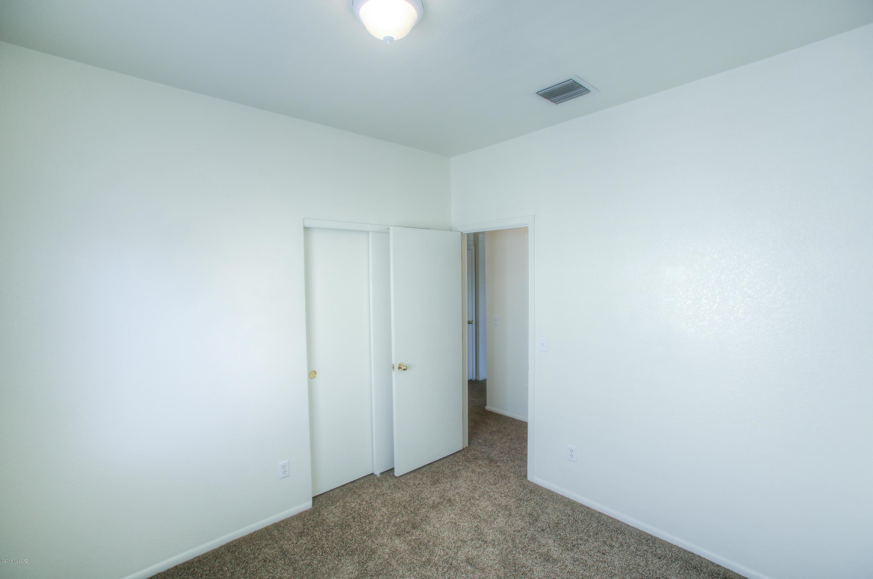 Silver Pass (1-276) - Residential Lease