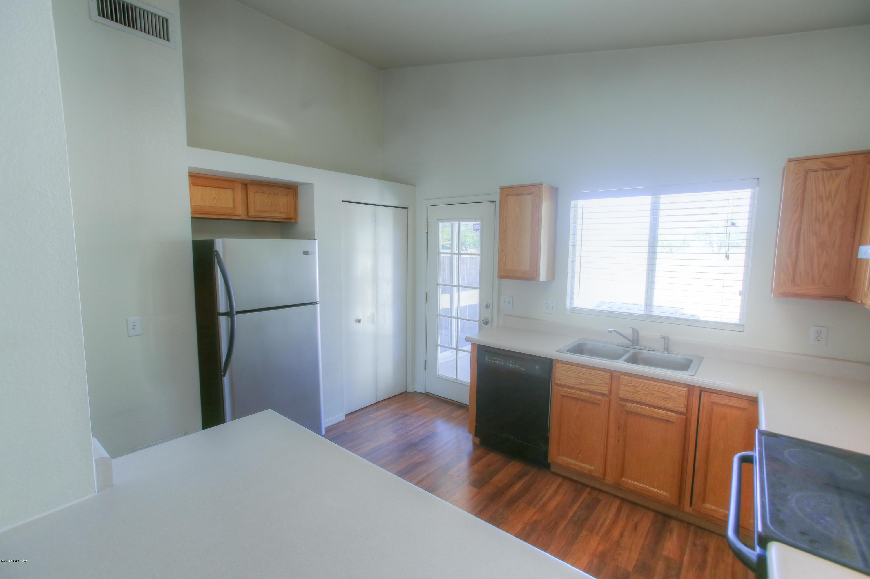 Silver Pass (1-276) - Residential Lease