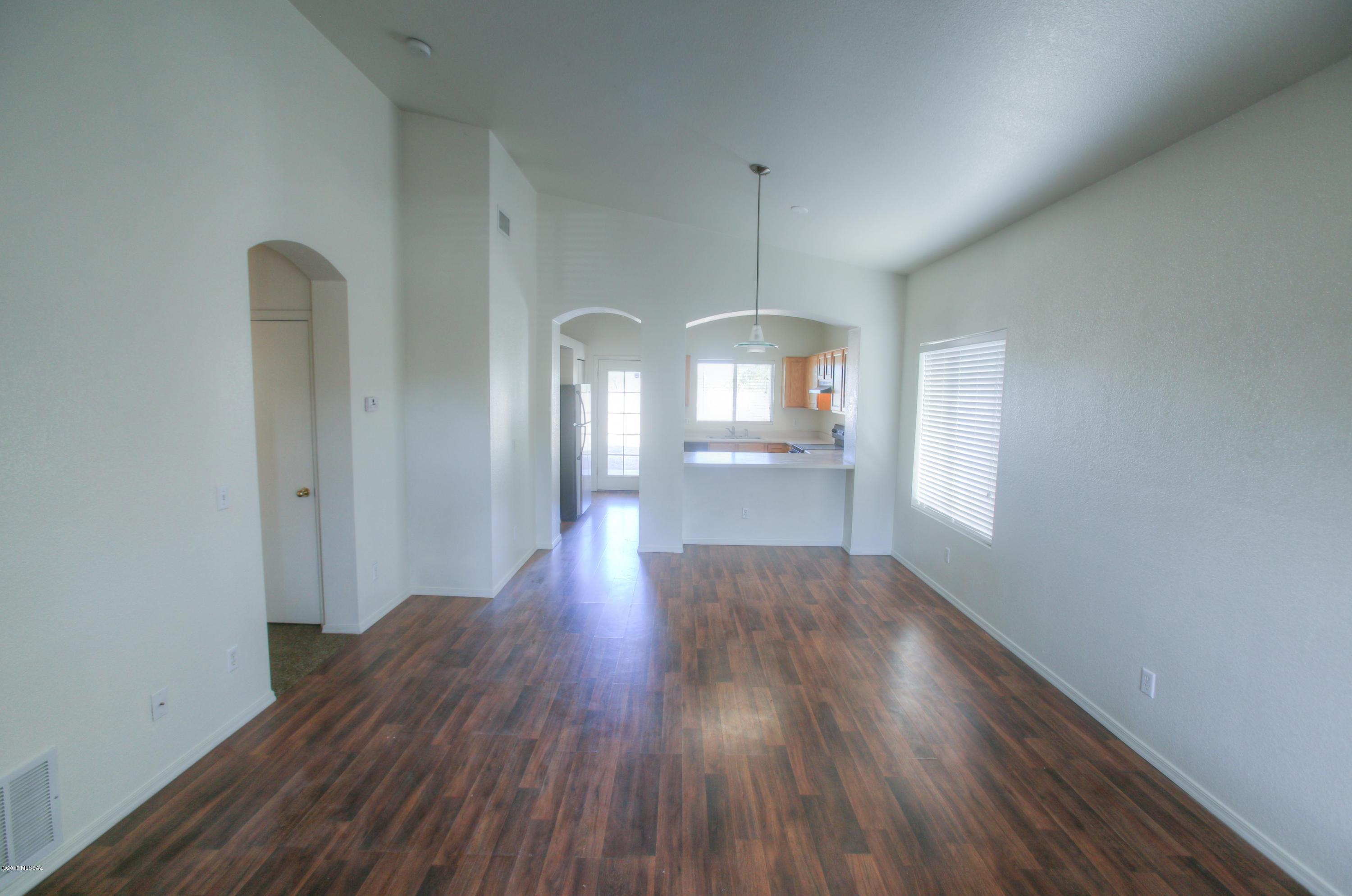 Silver Pass (1-276) - Residential Lease