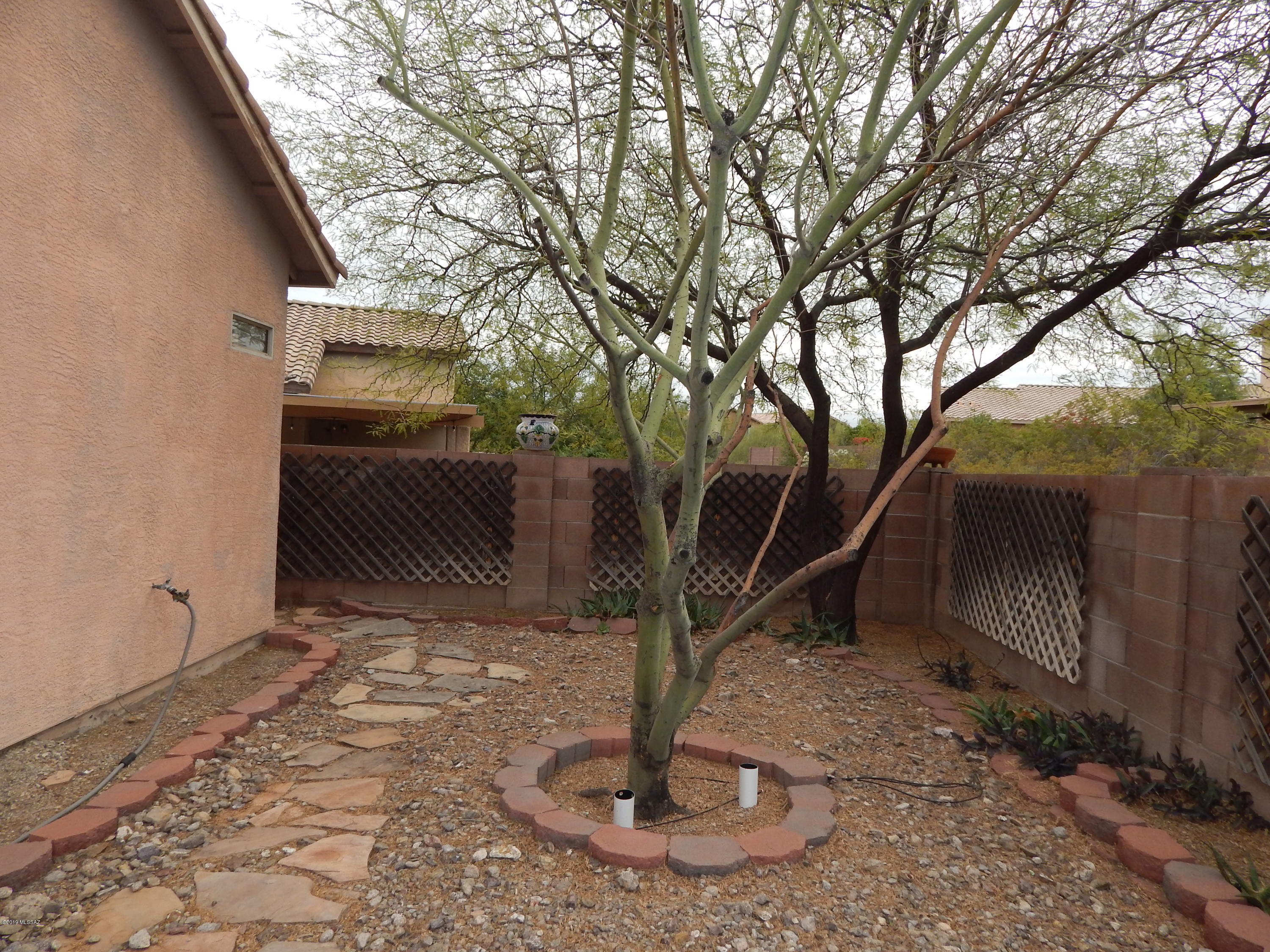 Rancho Agua Dulce (1-306) - Residential Lease