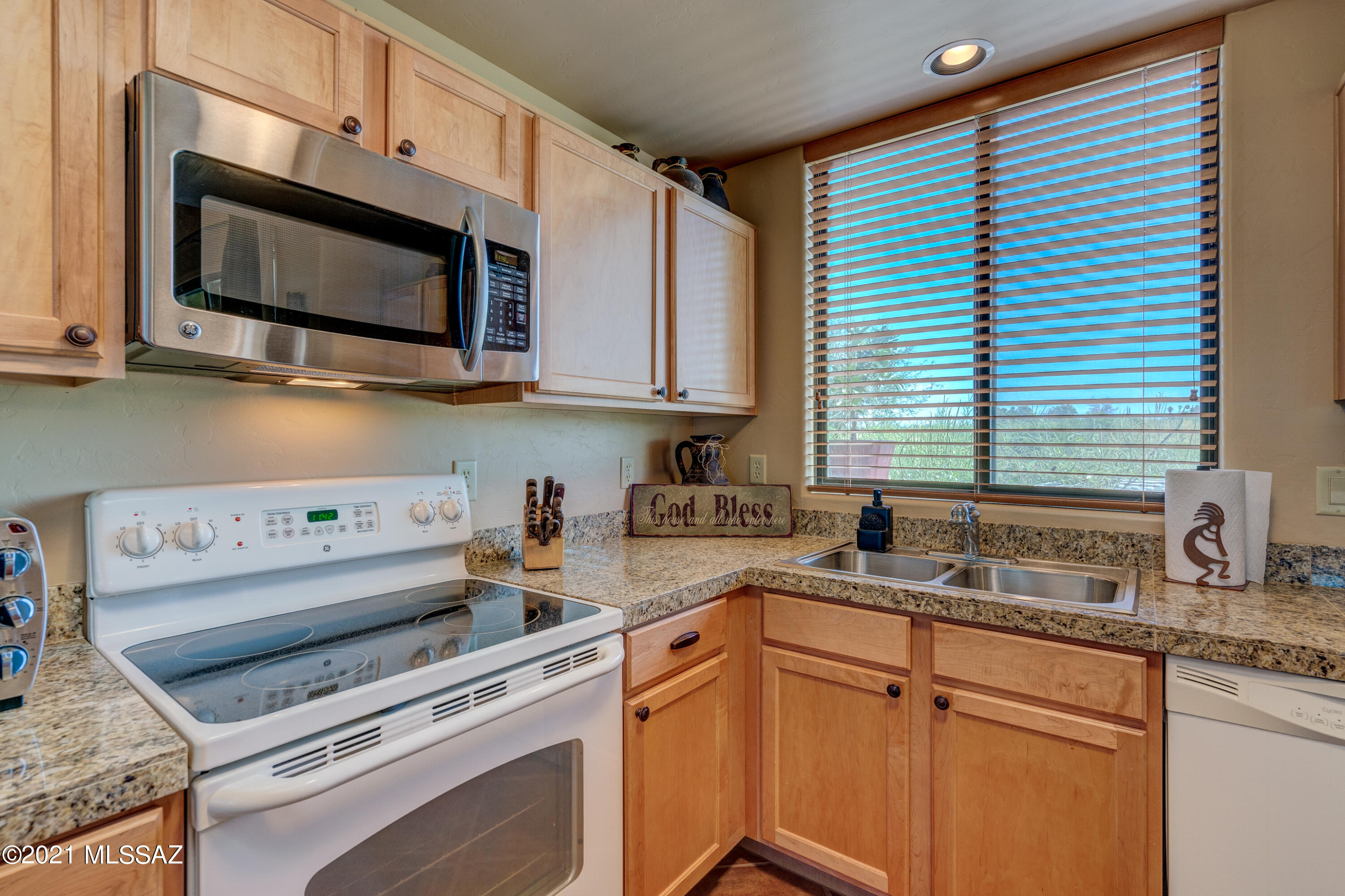 Crown Of Tucson Townhouses (1-96) - Residential