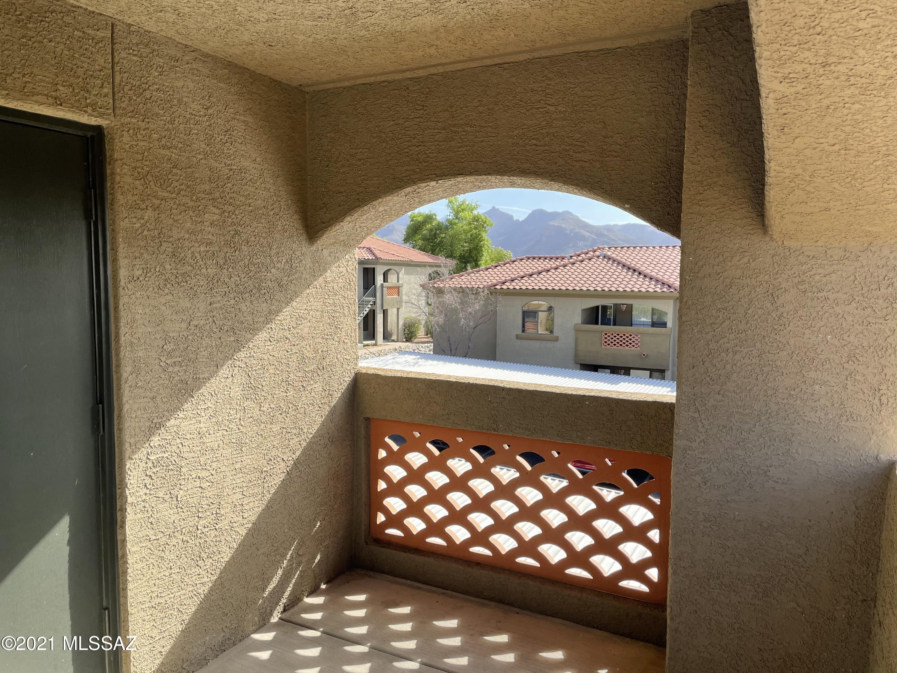 Veranda at Ventana Condominiums - Residential