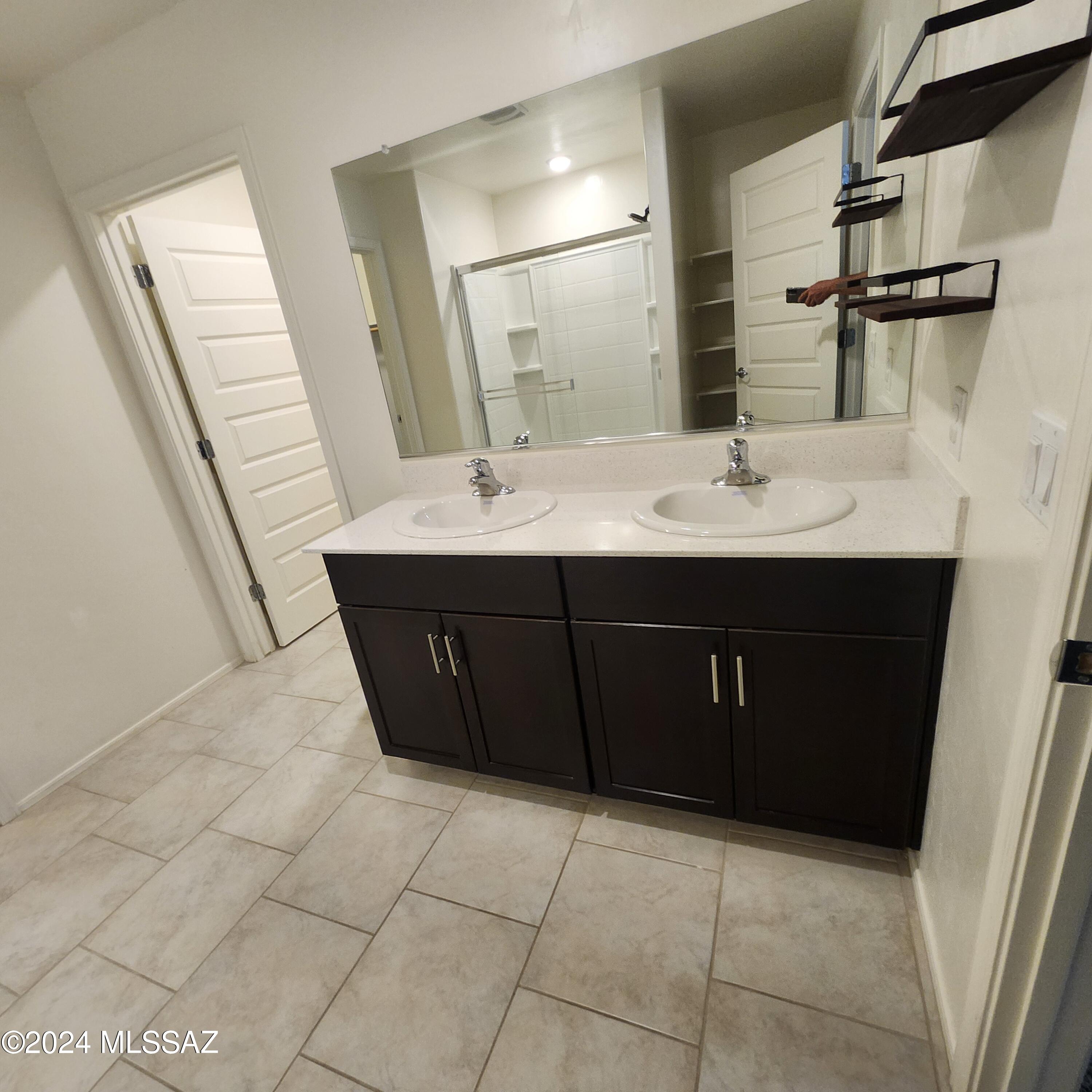 Tres Pueblos - Residential Lease