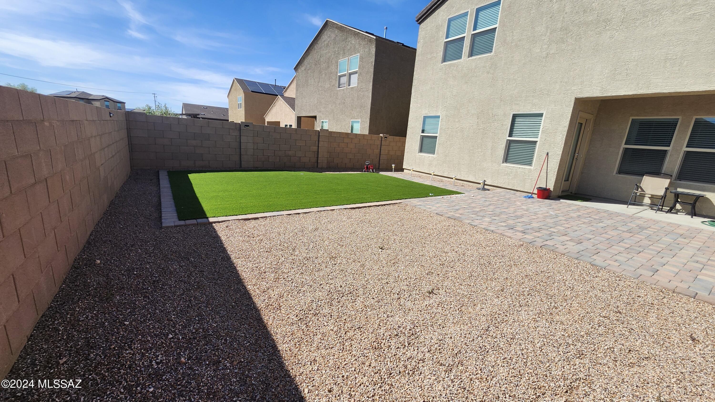 Tres Pueblos - Residential Lease