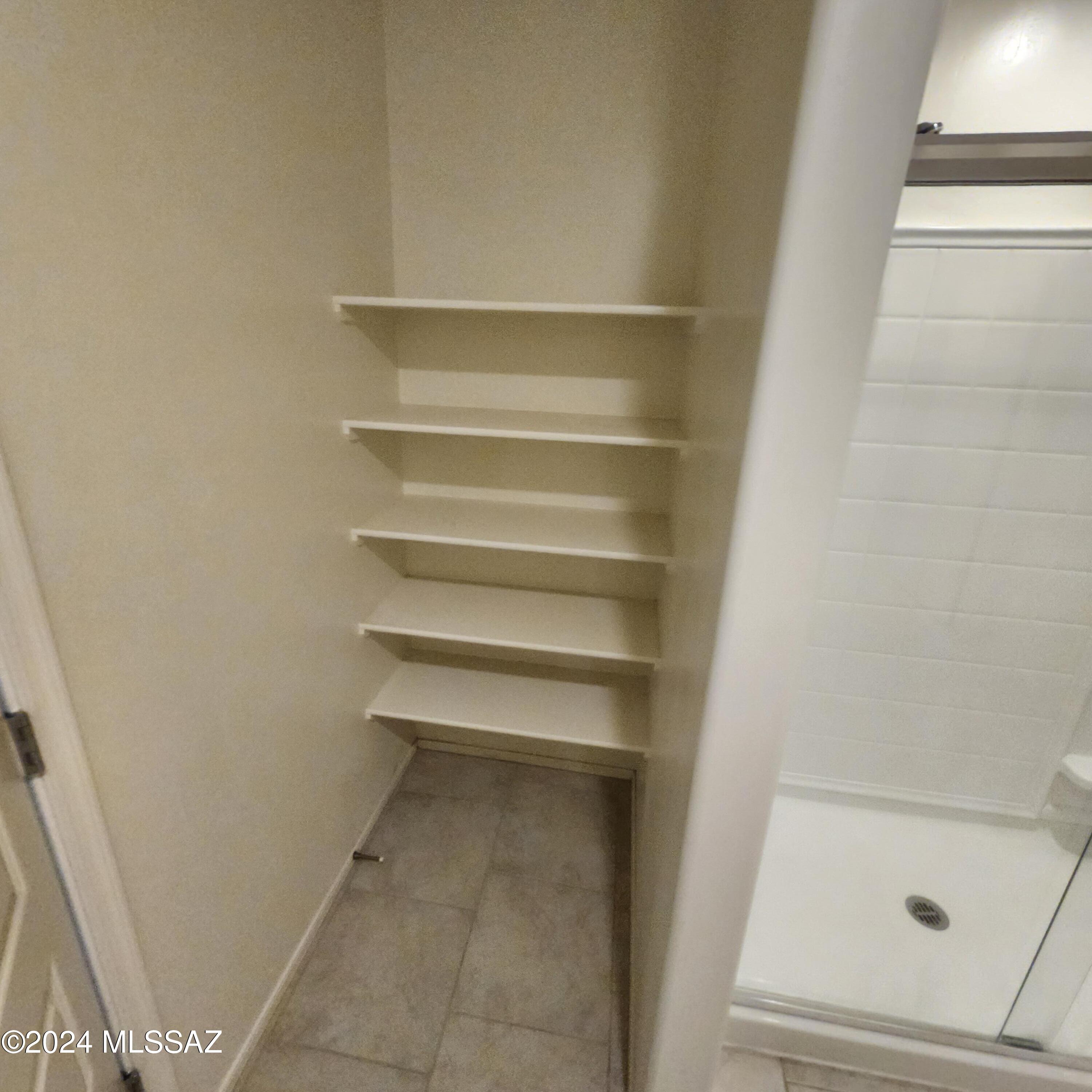 Tres Pueblos - Residential Lease