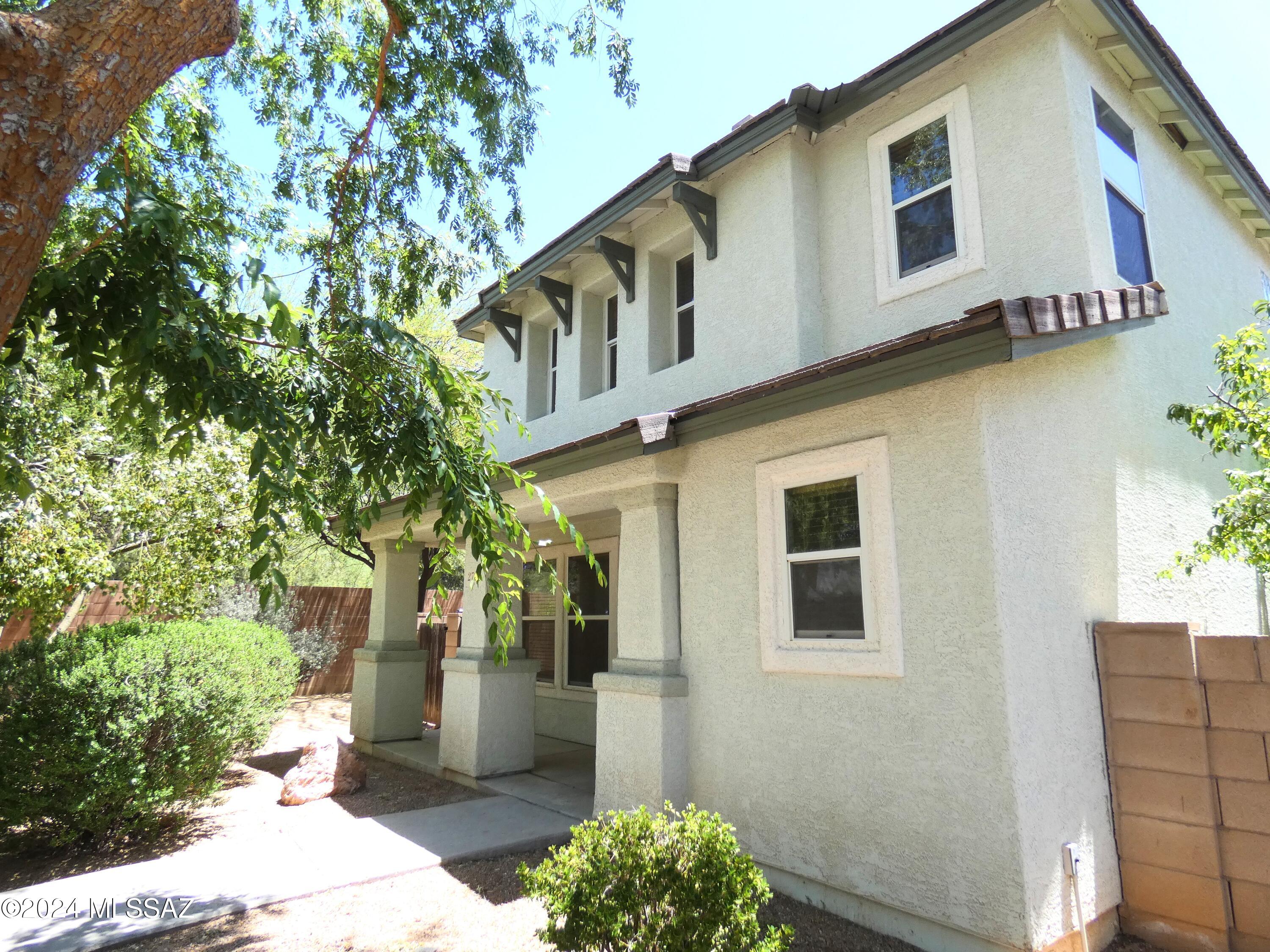 Catalina Vistas - Residential