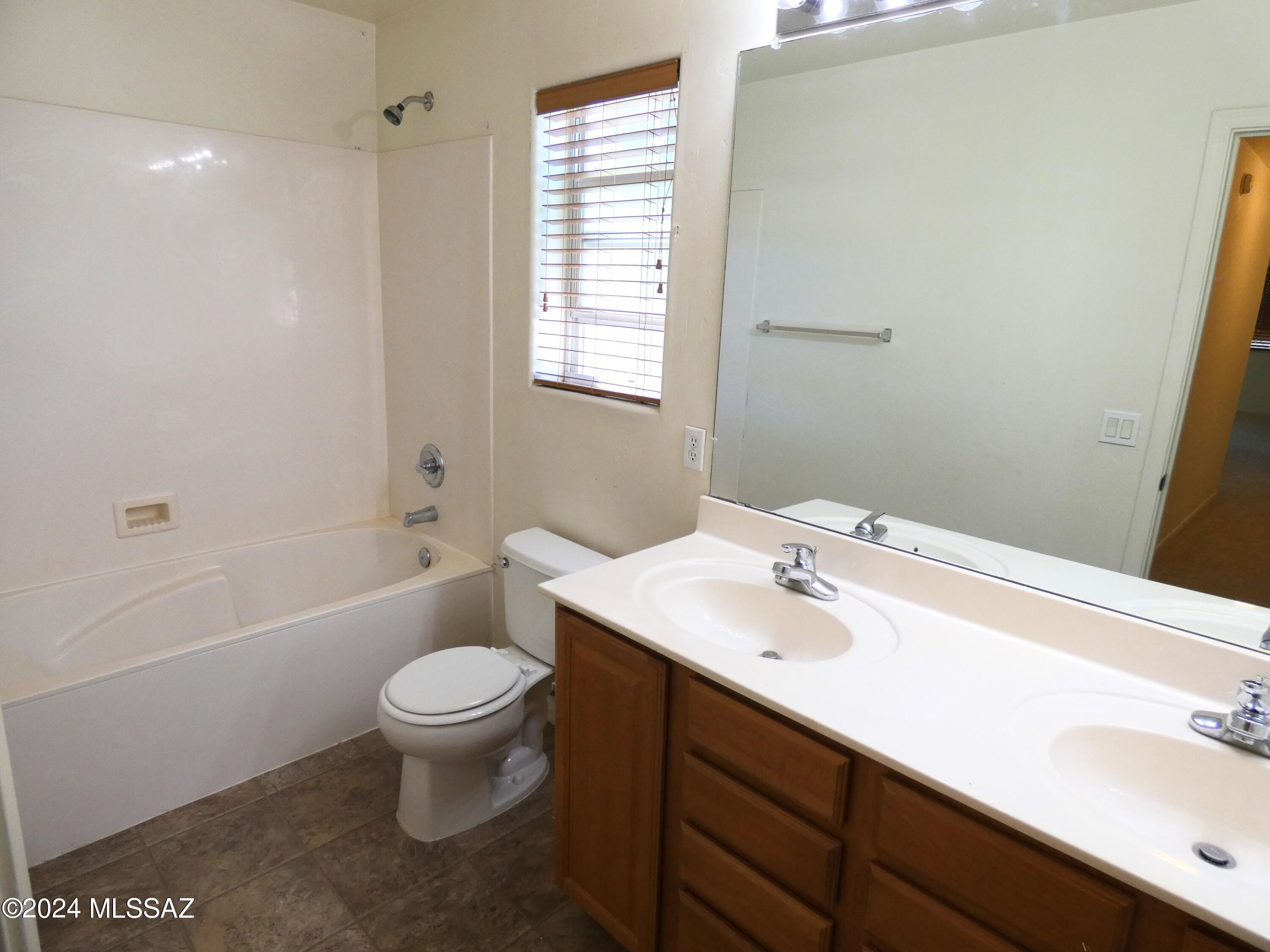 Catalina Vistas - Residential