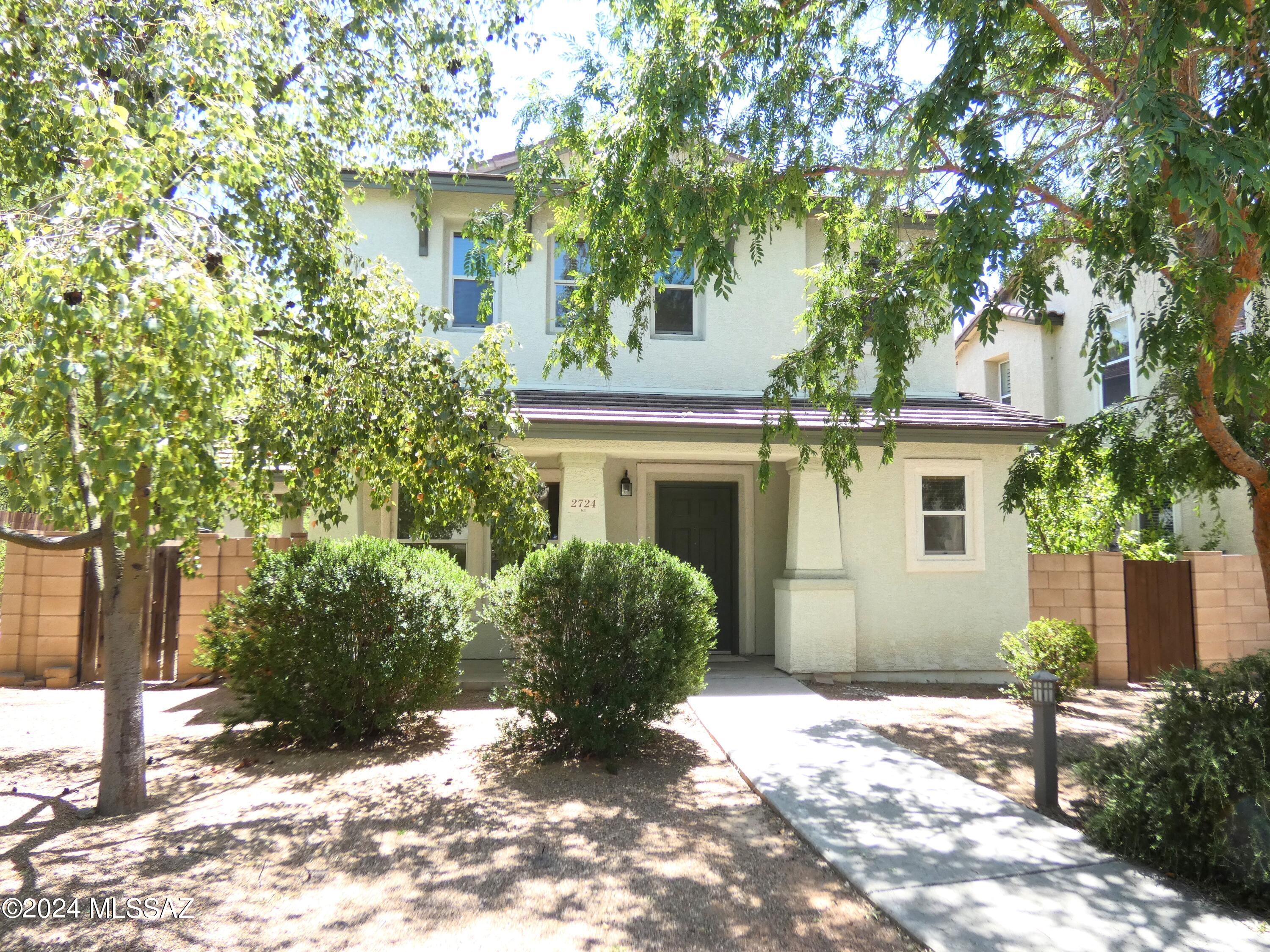 Catalina Vistas - Residential