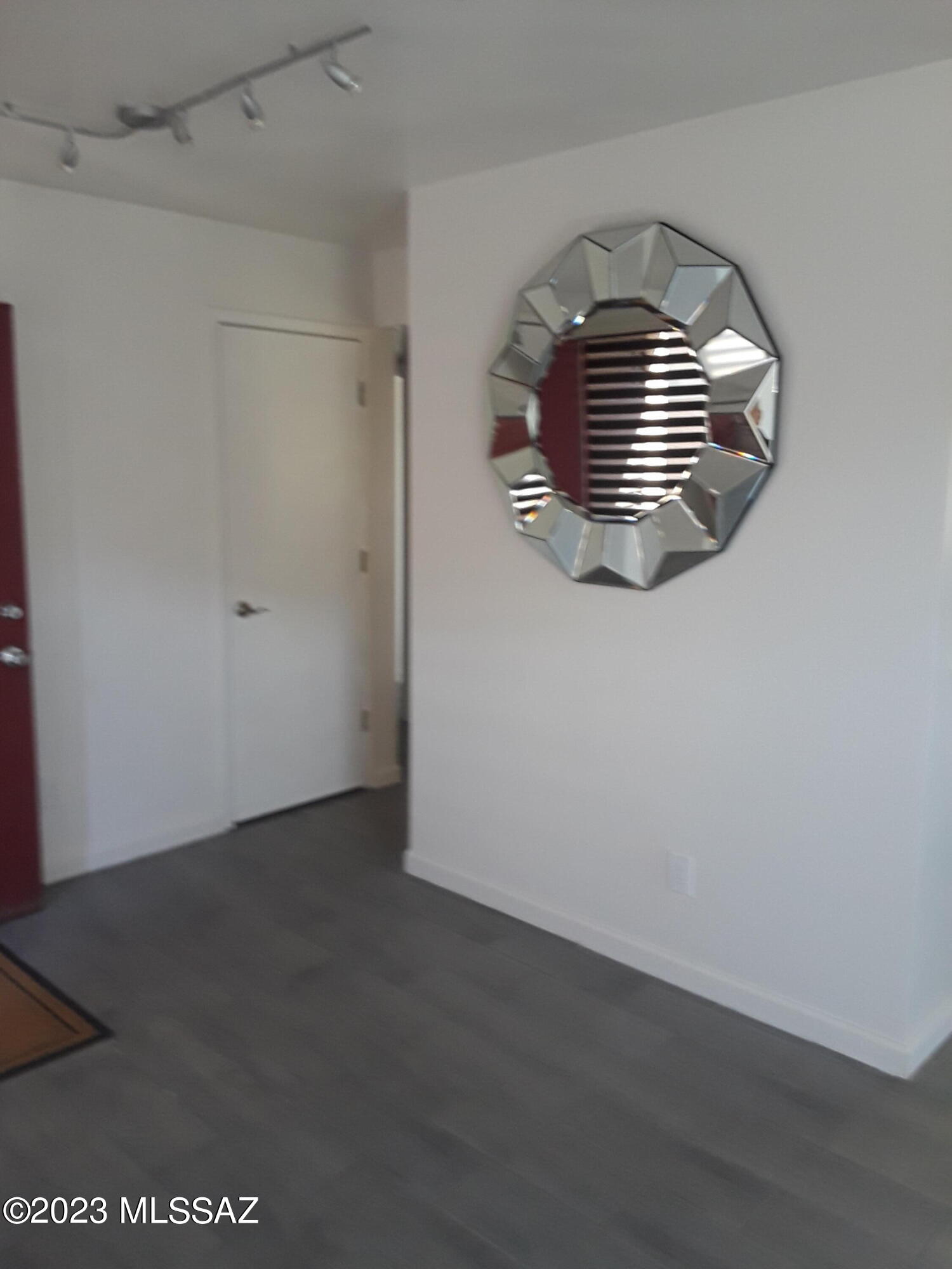 La Vida - Residential