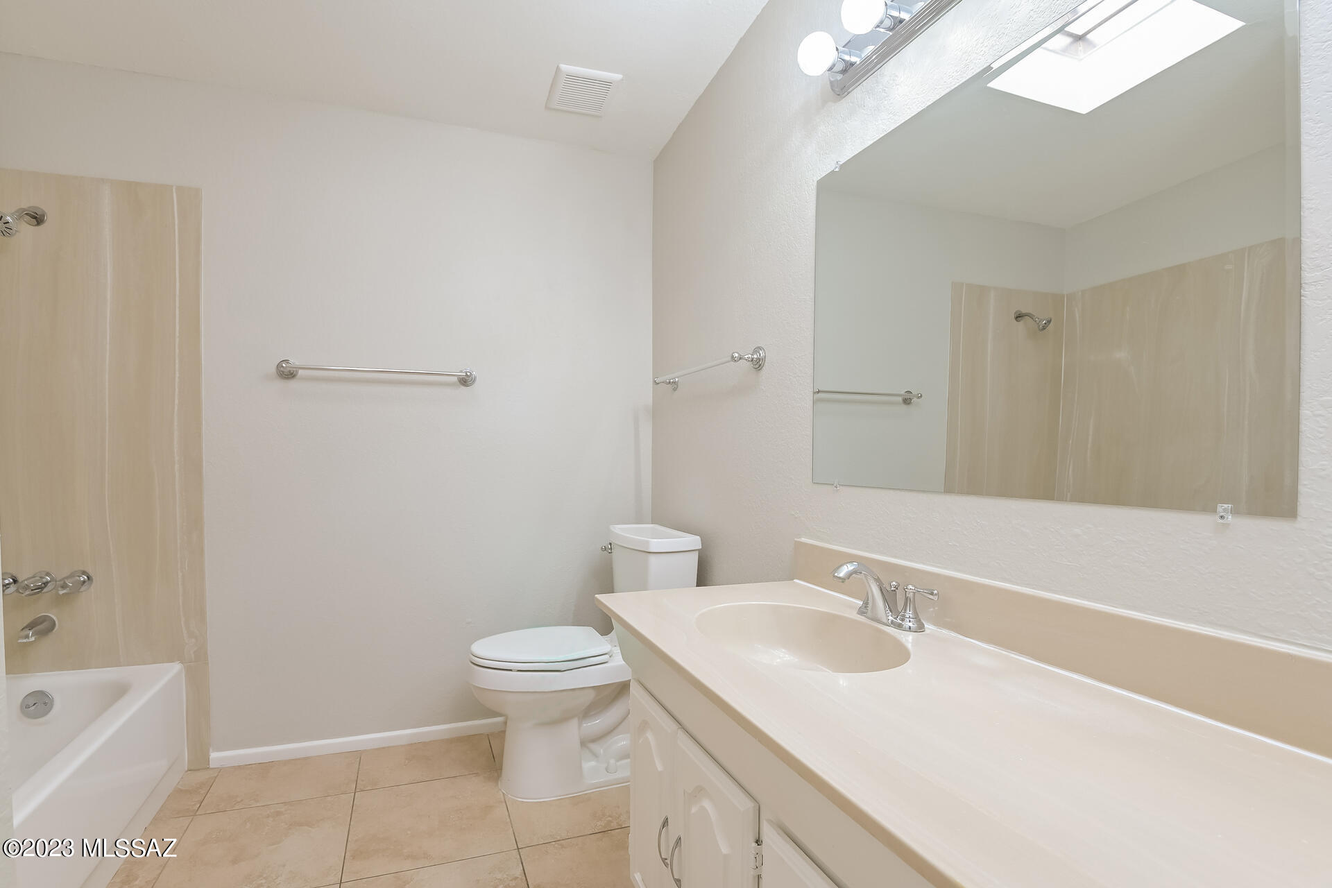 Solano Estates Unit 4 (1-98) - Residential Lease