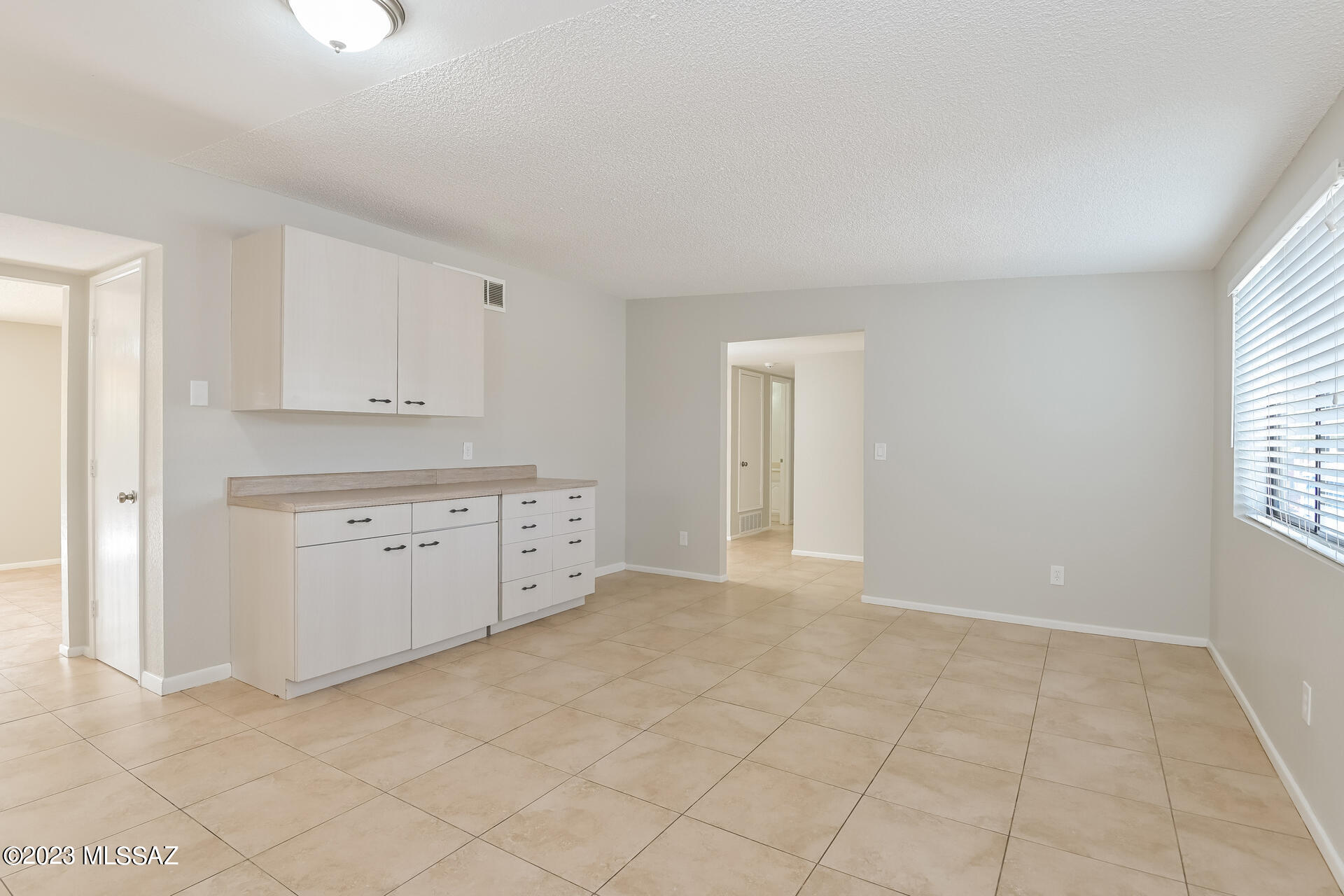 Solano Estates Unit 4 (1-98) - Residential Lease