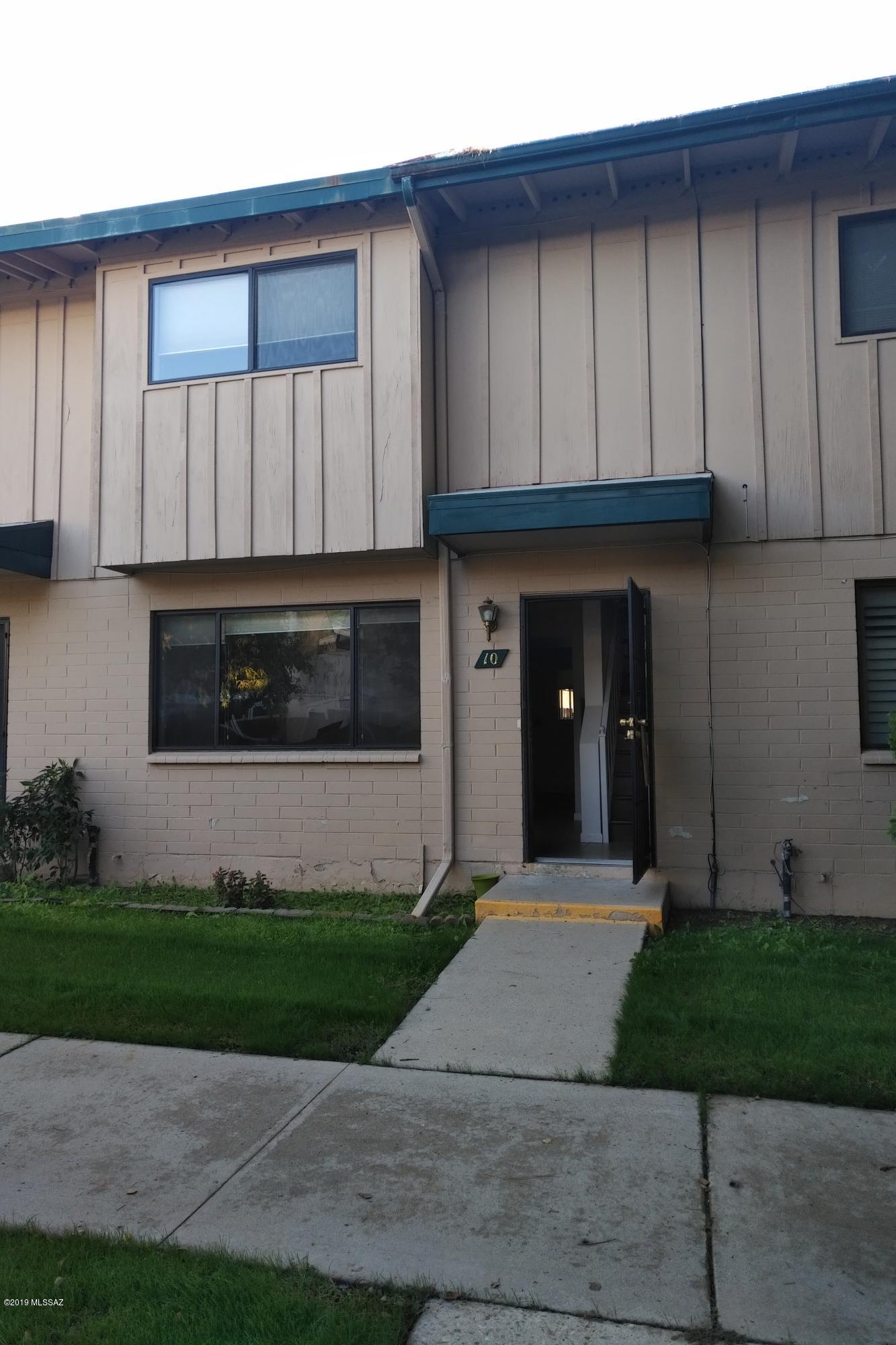 Remodeled  2 bed/1.5 bath ready to move in! Granite counter tops, updated cabinets, all appliances stay! Covered back patio with brick pavers gives a comfortable area to hang out in! Close to the community pool. Lots of parking for you and guests. Monthly co-op fee covers exterior, pest control, roofs, taxes, water, trash, sewer, common areas, parking lot and more! Cash only/no rentals.