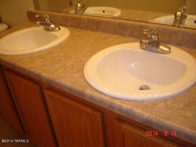 Riverhaven (1-373) - Residential Lease