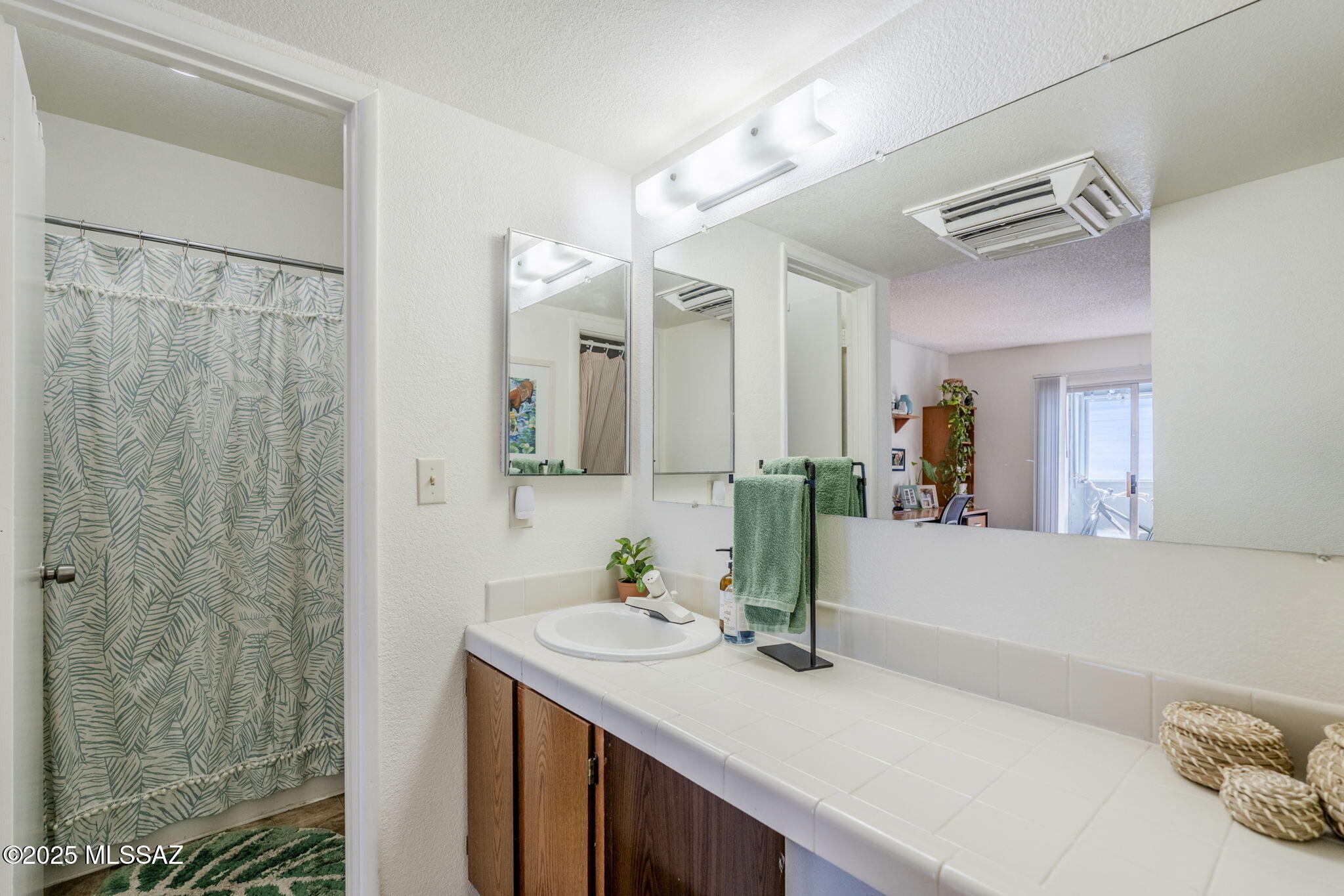 Roger Square Tnhms (1-10) - Residential