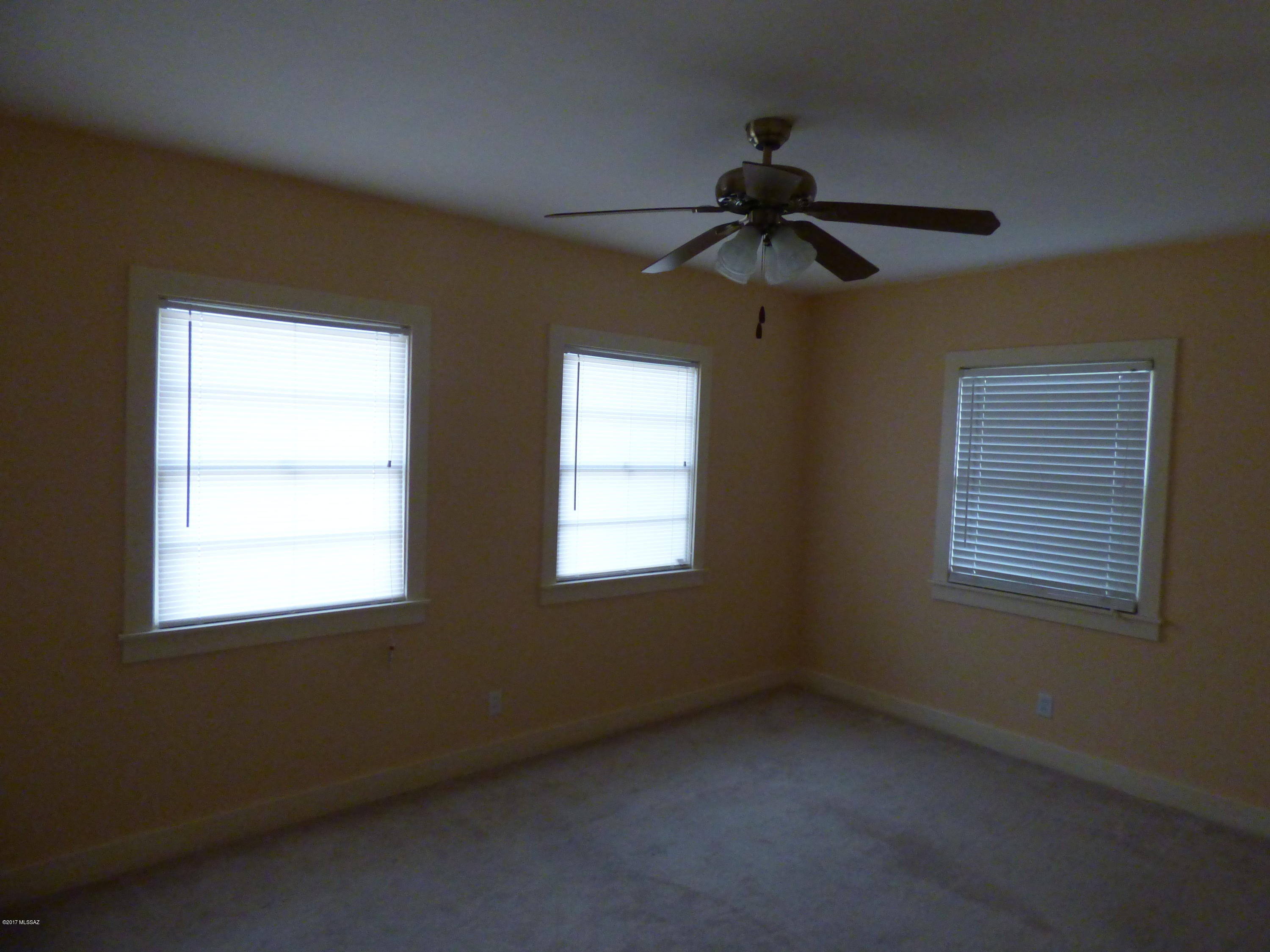 New Tucson Unit NO. 1 (1-127) - Residential Lease