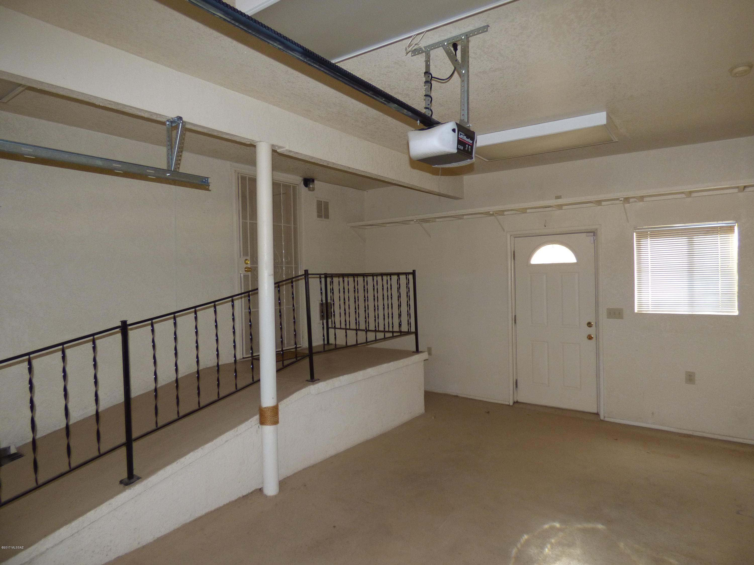 New Tucson Unit NO. 1 (1-127) - Residential Lease