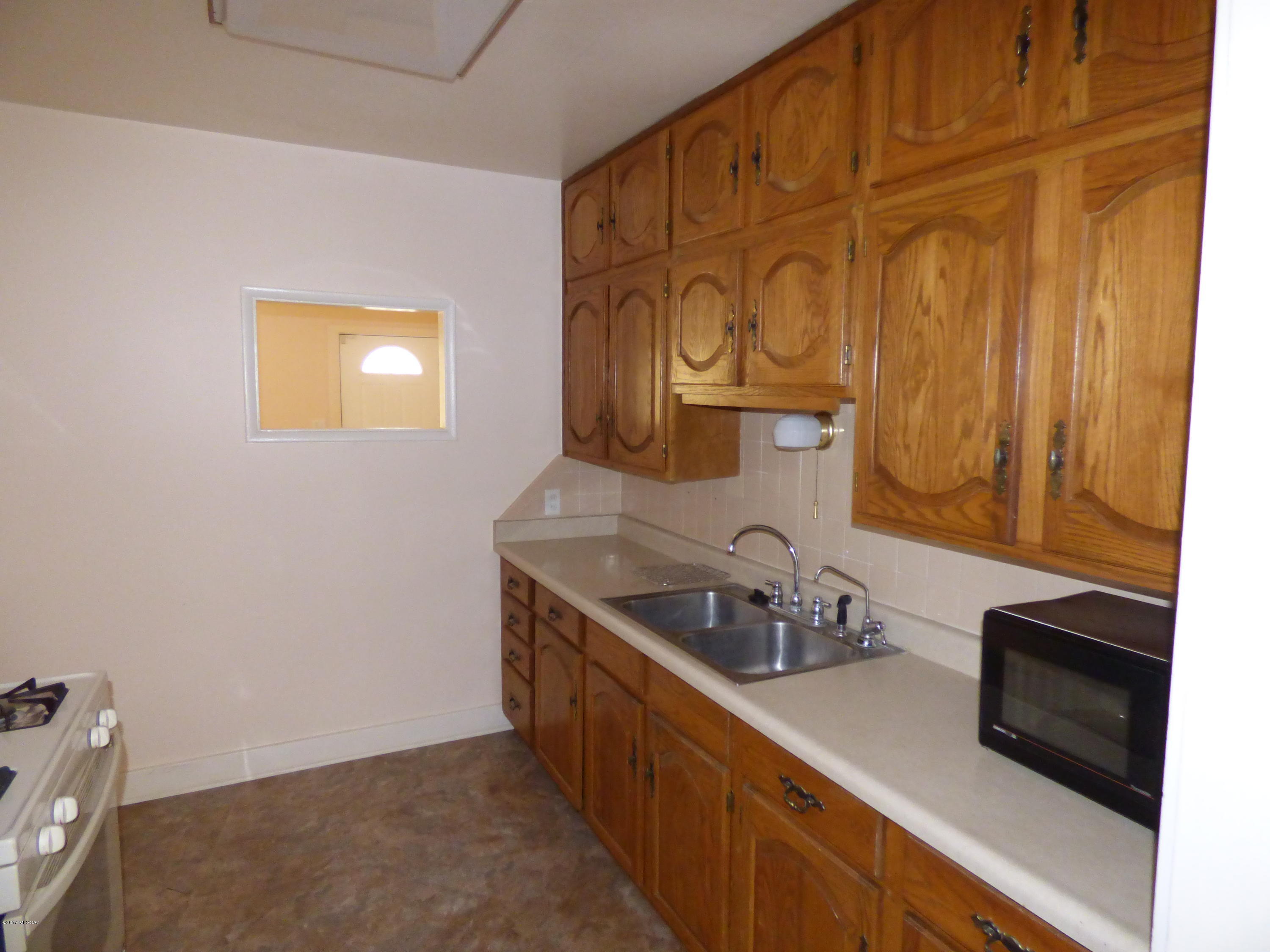 New Tucson Unit NO. 1 (1-127) - Residential Lease