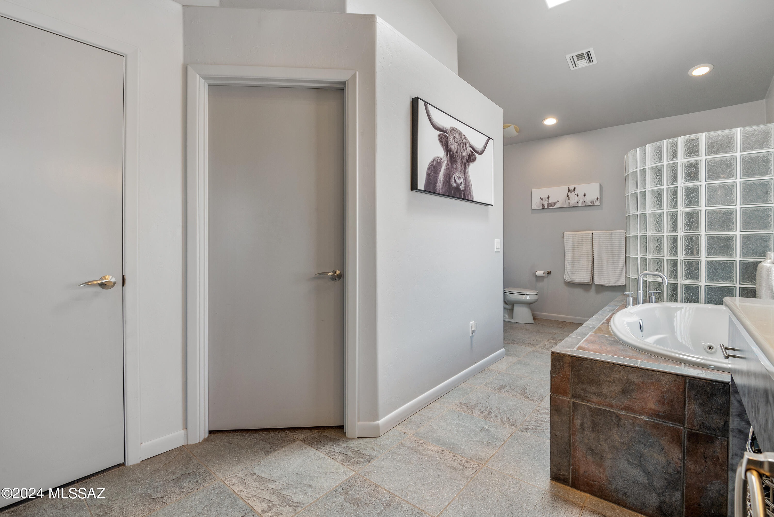 New Tucson Unit NO. 27 - Residential