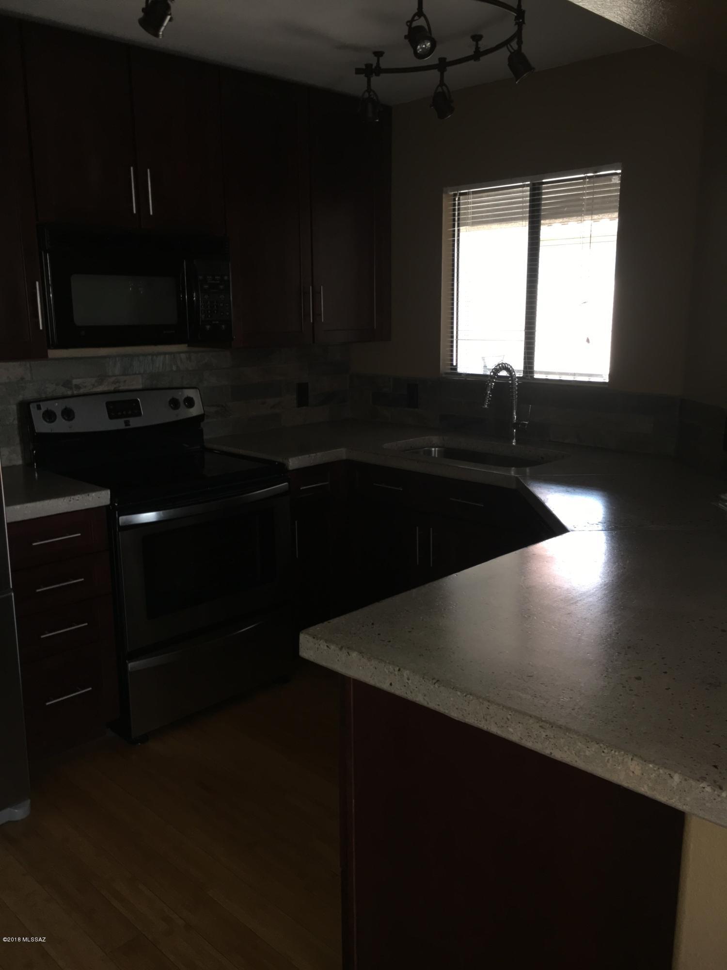 Veranda at Ventana Condominiums - Residential Lease