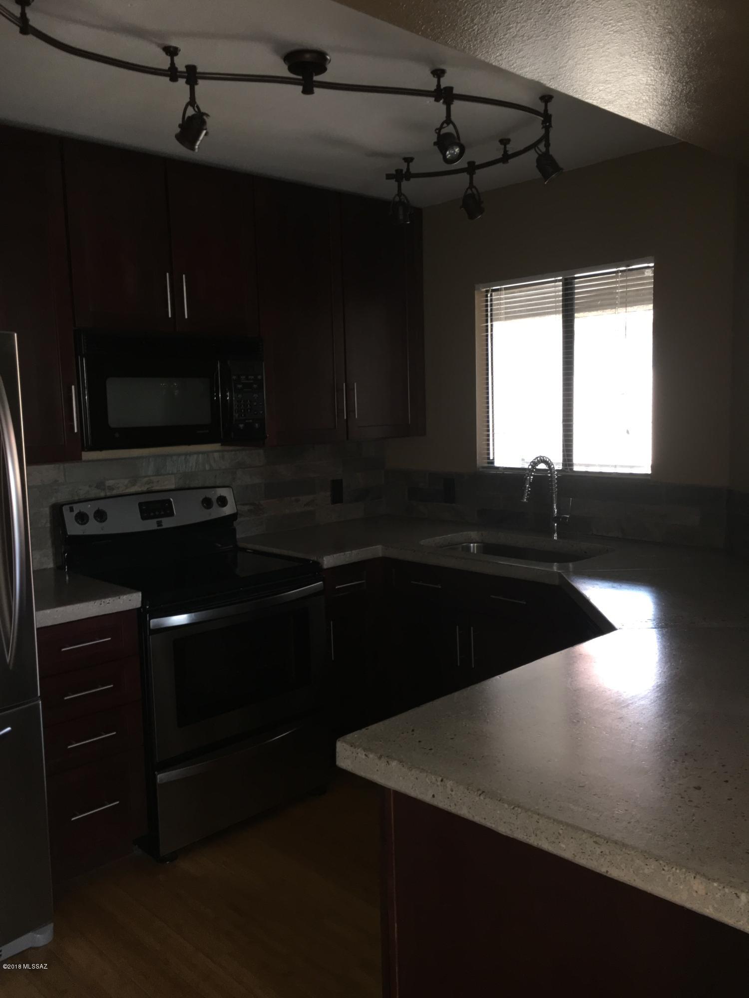 Veranda at Ventana Condominiums - Residential Lease