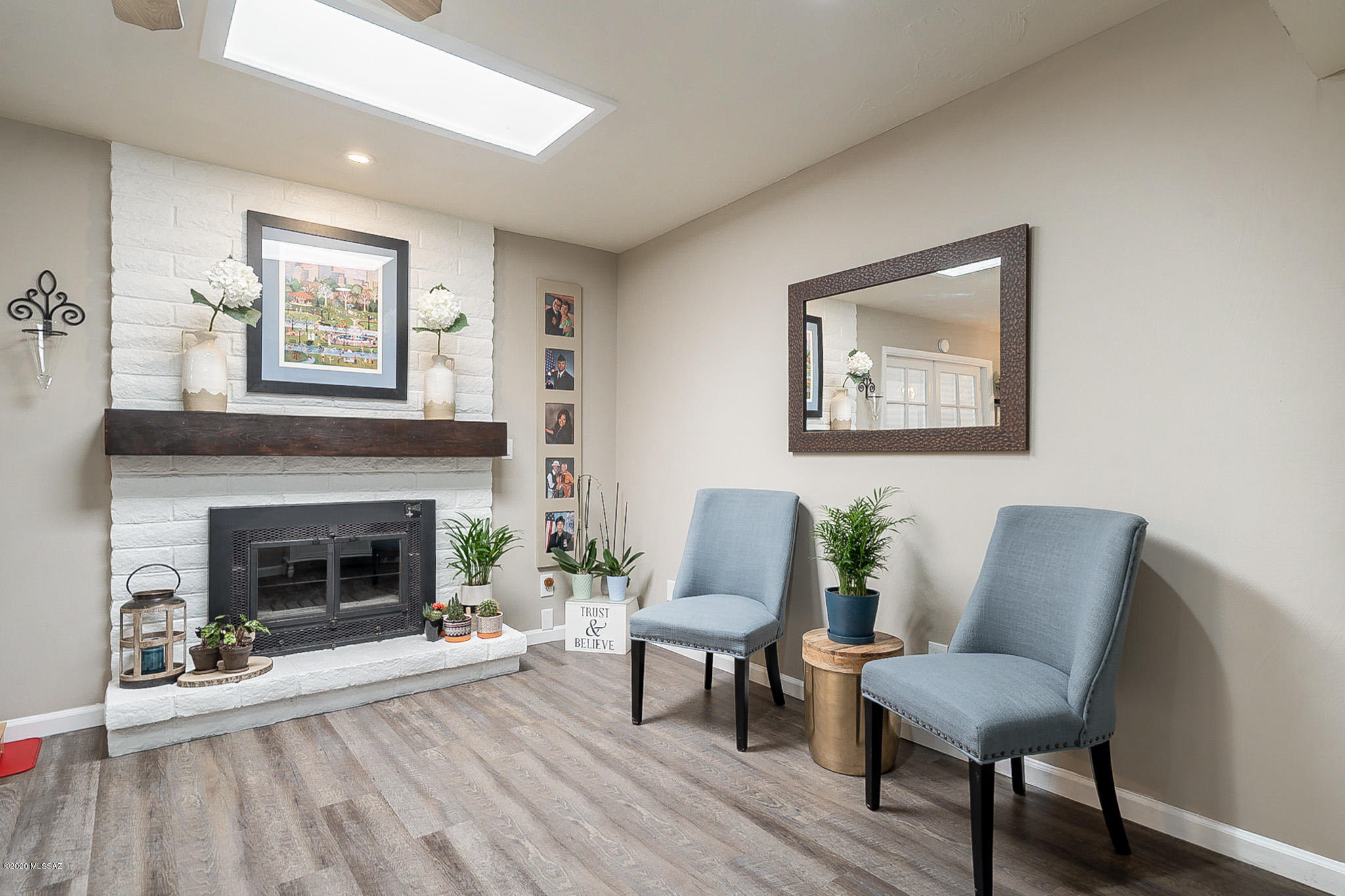 Broadway East (254-390) - Residential
