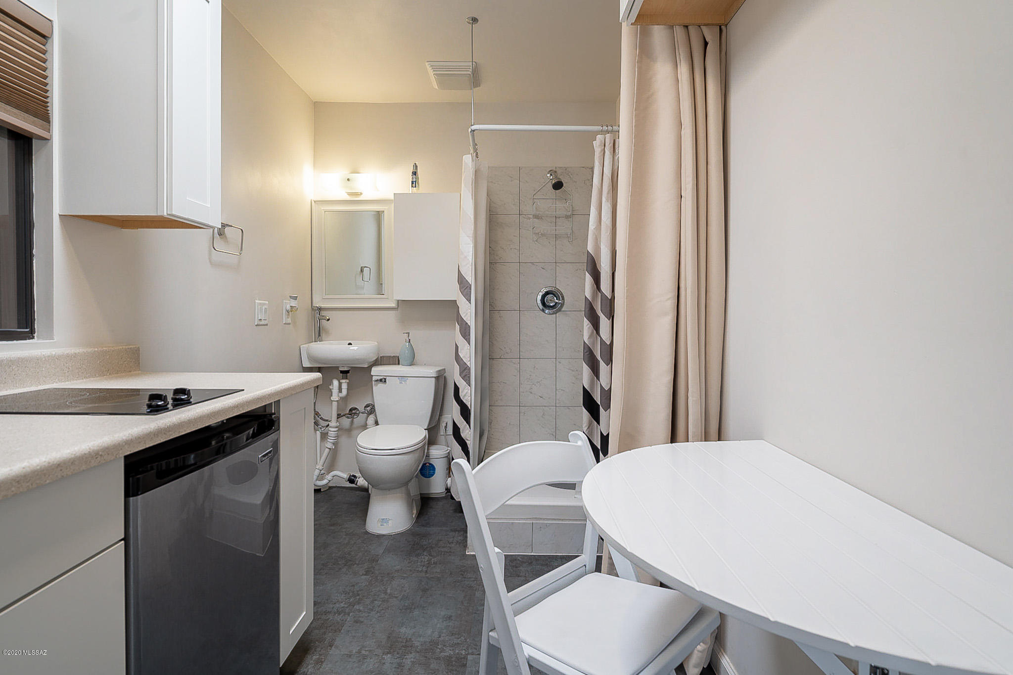Broadway East (254-390) - Residential