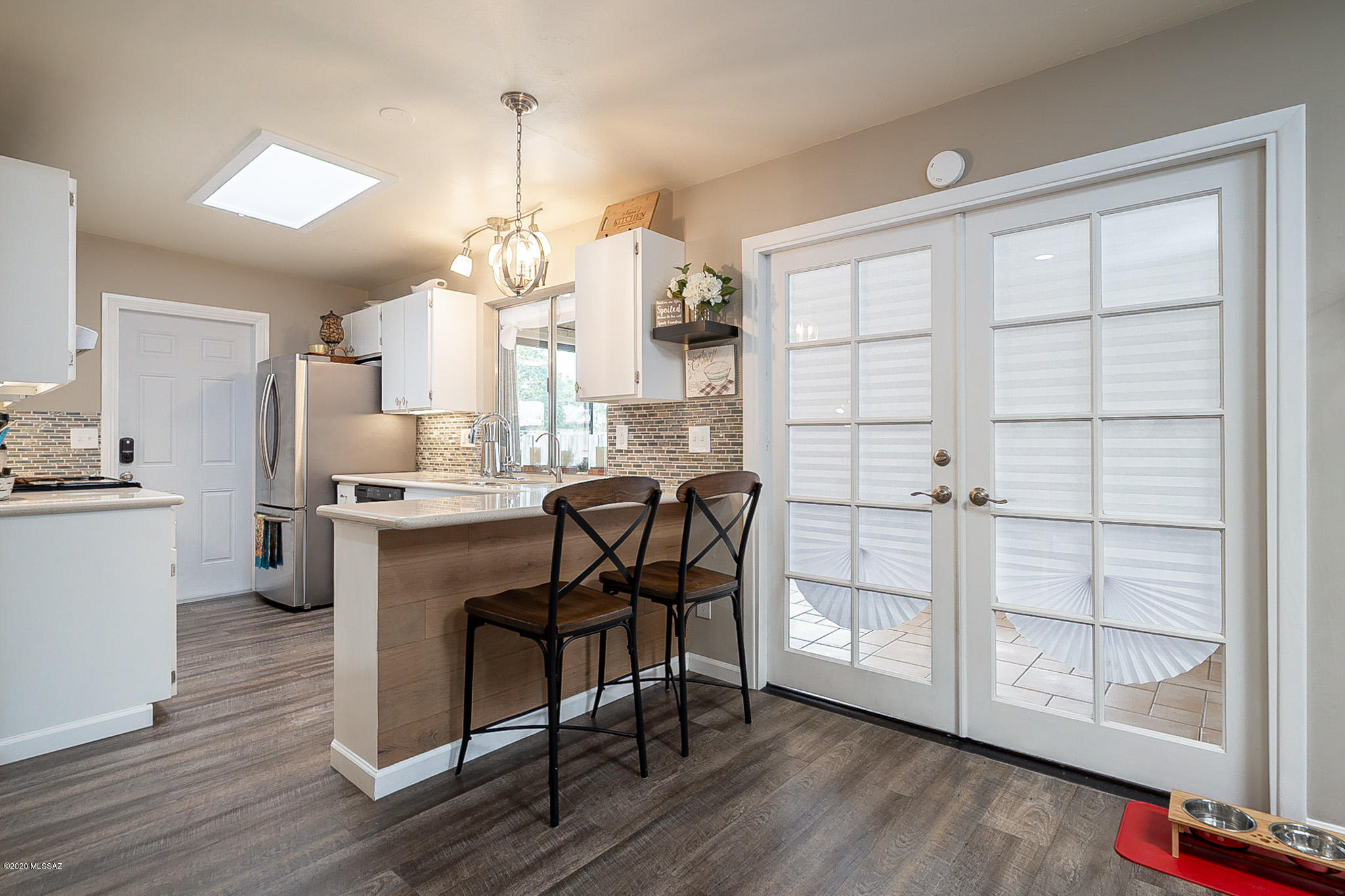 Broadway East (254-390) - Residential