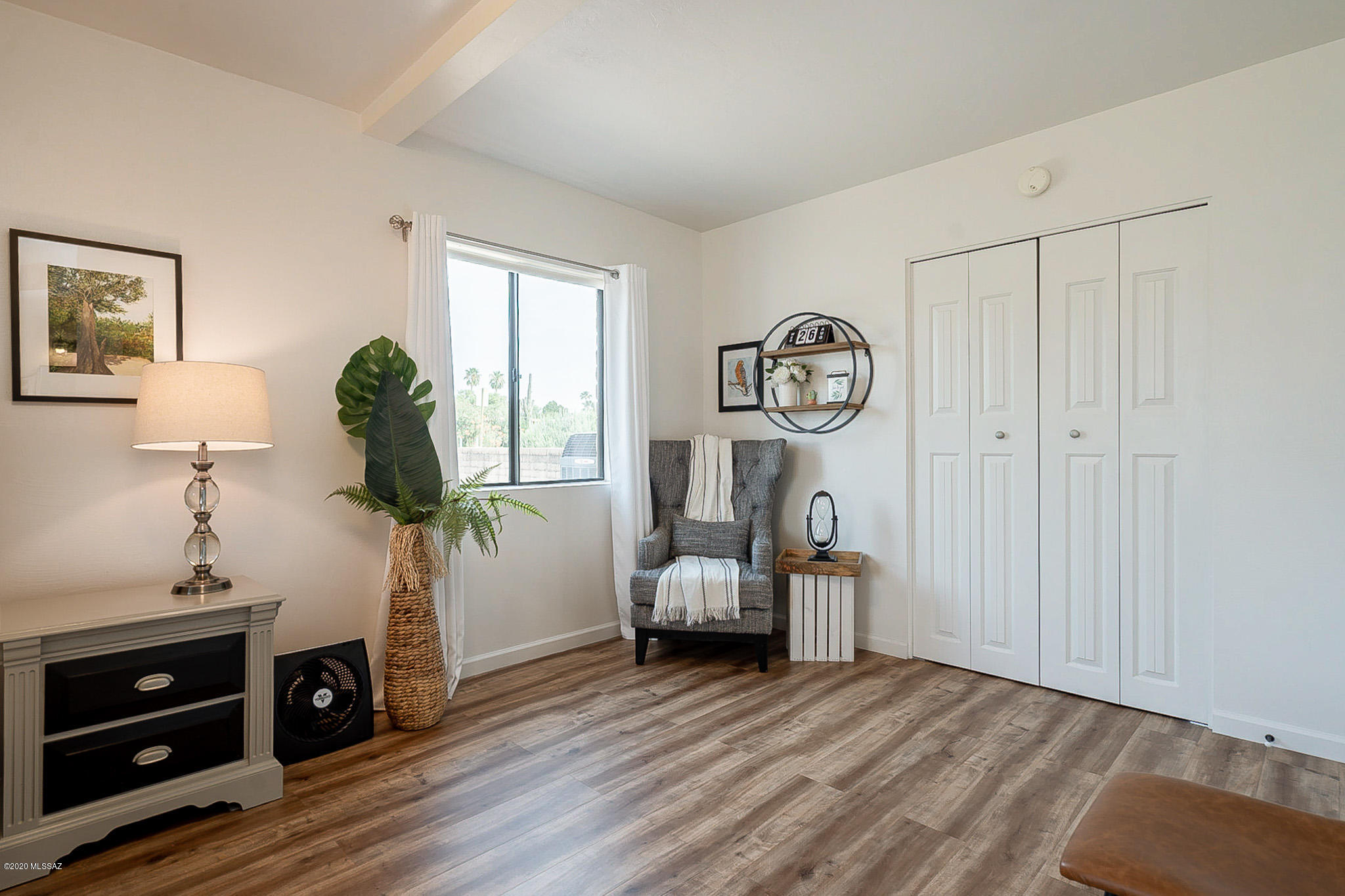 Broadway East (254-390) - Residential