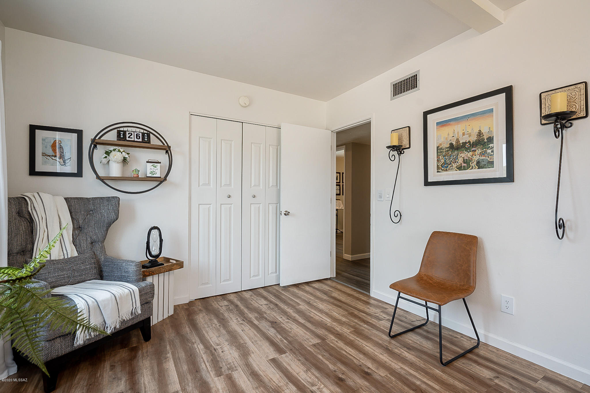 Broadway East (254-390) - Residential