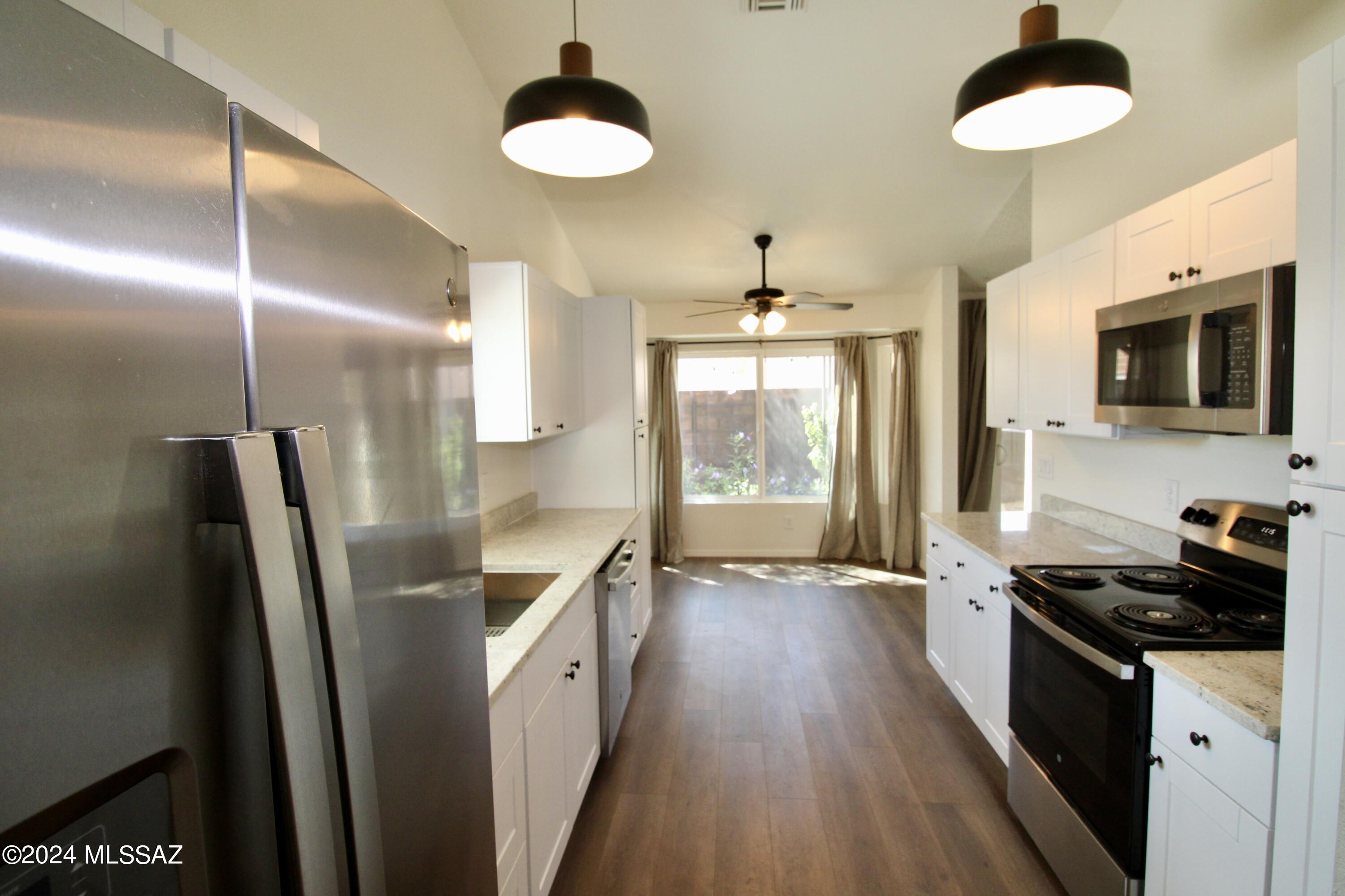 Gatewood Ranch (92-293) - Residential Lease