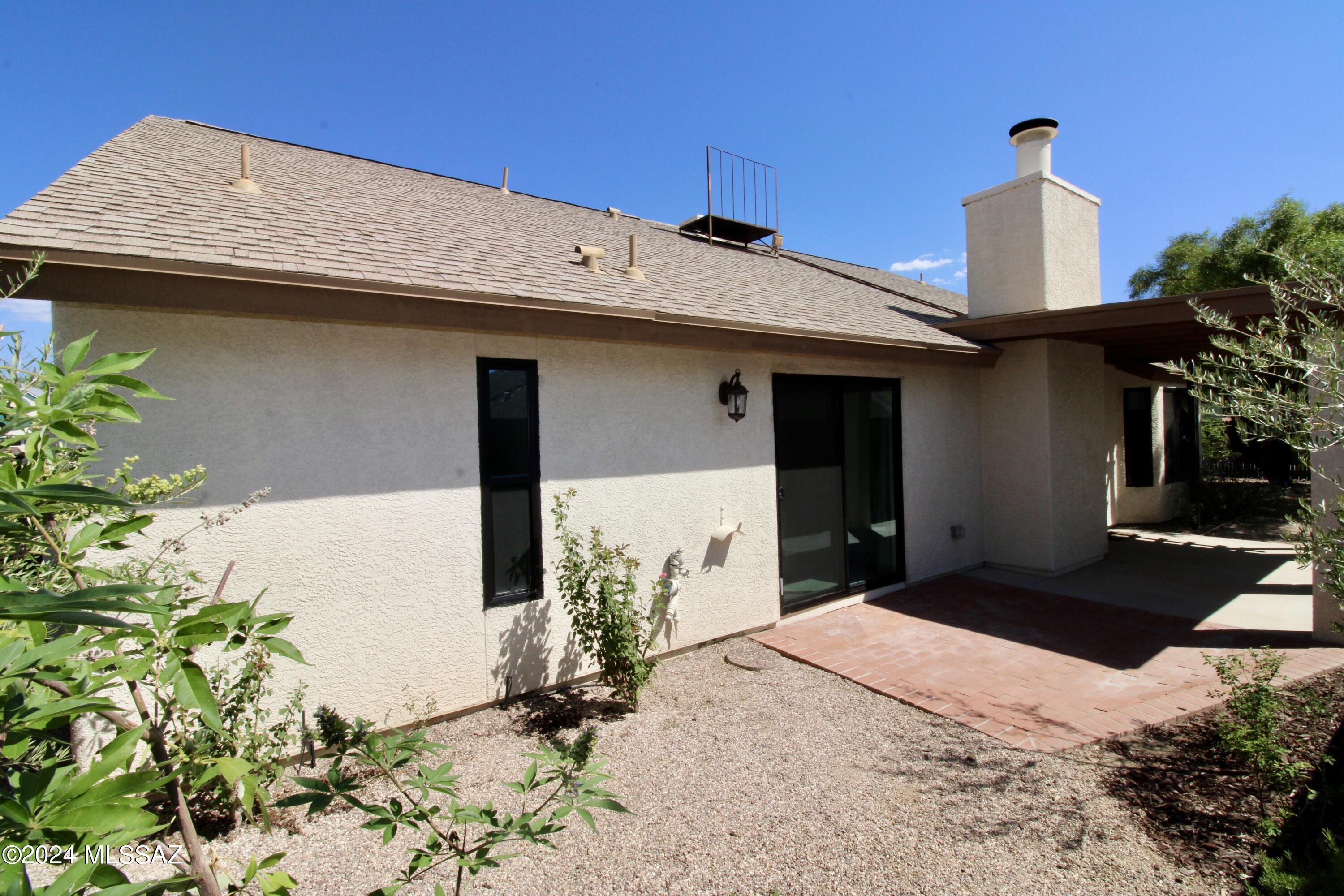 Gatewood Ranch (92-293) - Residential Lease
