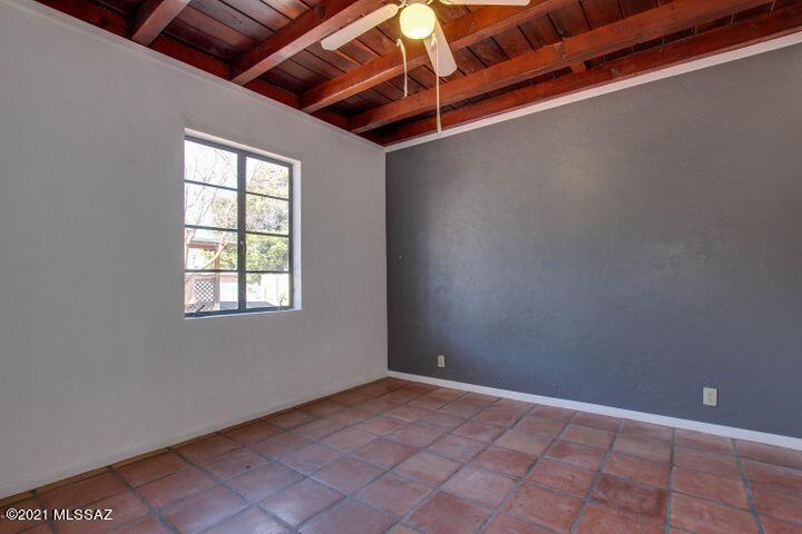 Lincoln Park - Residential Income